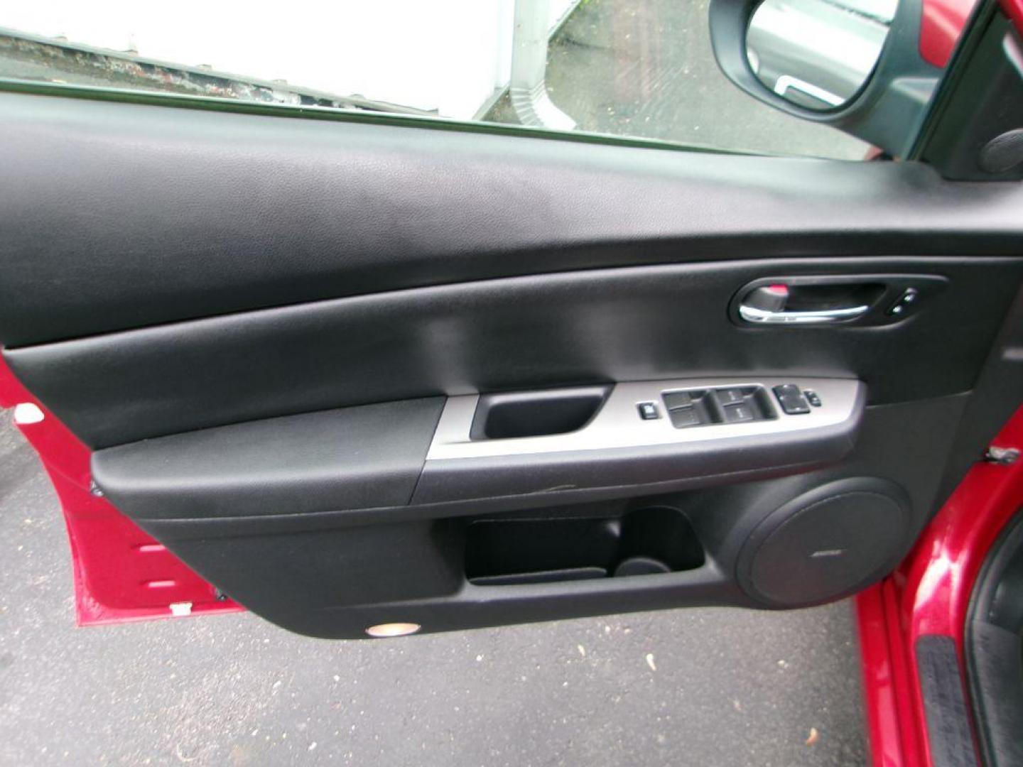 2010 RED MAZDA 6 S GRAND TOURING (1YVHZ8CB9A5) with an 3.7L engine, Automatic transmission, located at 501 E. Columbia St., Springfield, OH, 45503, (800) 262-7122, 39.925262, -83.801796 - ***1-Owner***Clean Carfax***33 Service Records on Carfax***3.7L V6***Leather Seating***Sunroof***Bose Sound System***Super Clean!***Serviced and Detailed*** Jay North Auto has offered hand picked vehicles since 1965! Our customer's enjoy a NO pressure buying experience with a small town feel. Al - Photo#7
