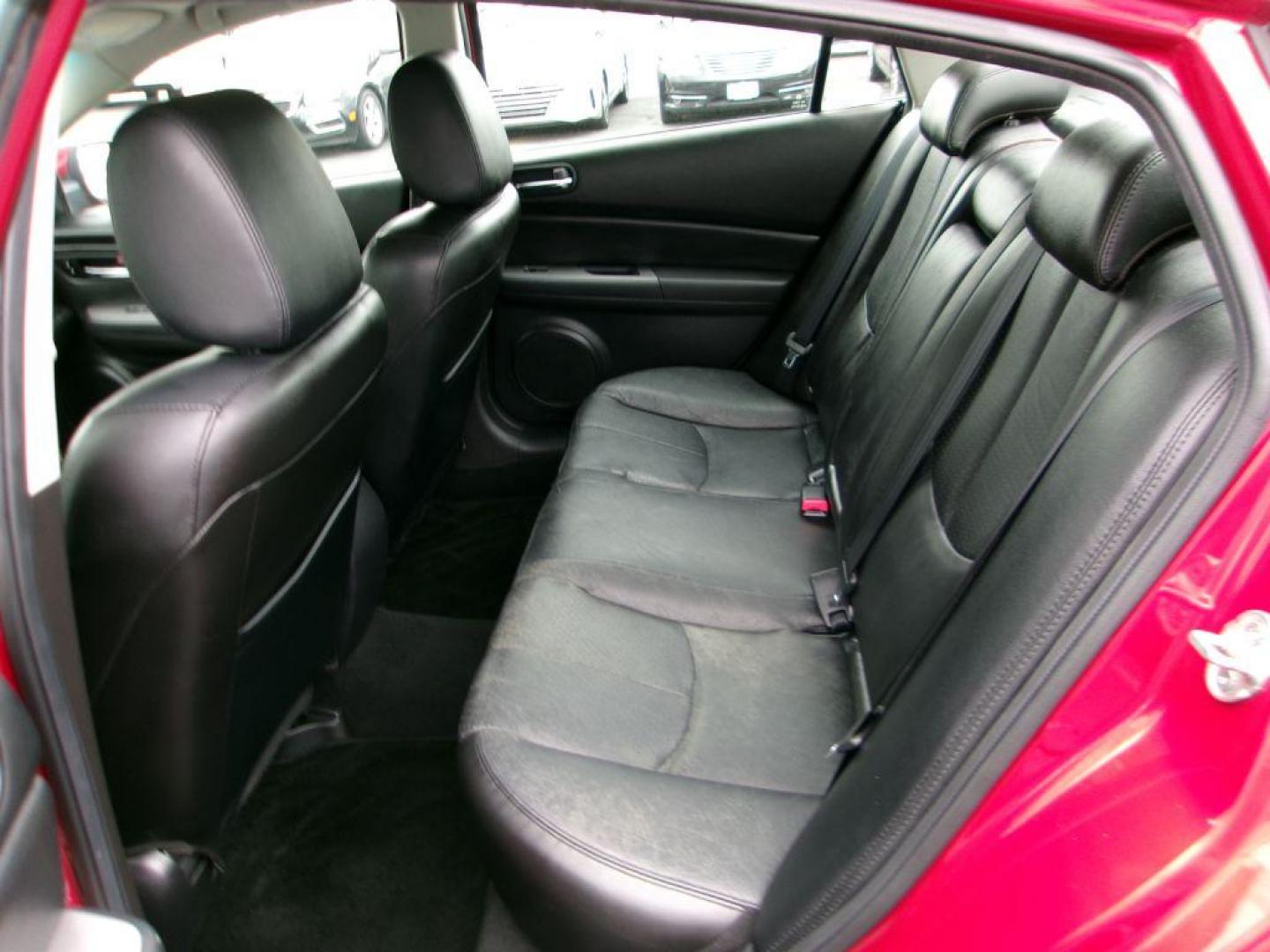 2010 RED MAZDA 6 S GRAND TOURING (1YVHZ8CB9A5) with an 3.7L engine, Automatic transmission, located at 501 E. Columbia St., Springfield, OH, 45503, (800) 262-7122, 39.925262, -83.801796 - ***1-Owner***Clean Carfax***33 Service Records on Carfax***3.7L V6***Leather Seating***Sunroof***Bose Sound System***Super Clean!***Serviced and Detailed*** Jay North Auto has offered hand picked vehicles since 1965! Our customer's enjoy a NO pressure buying experience with a small town feel. Al - Photo#12