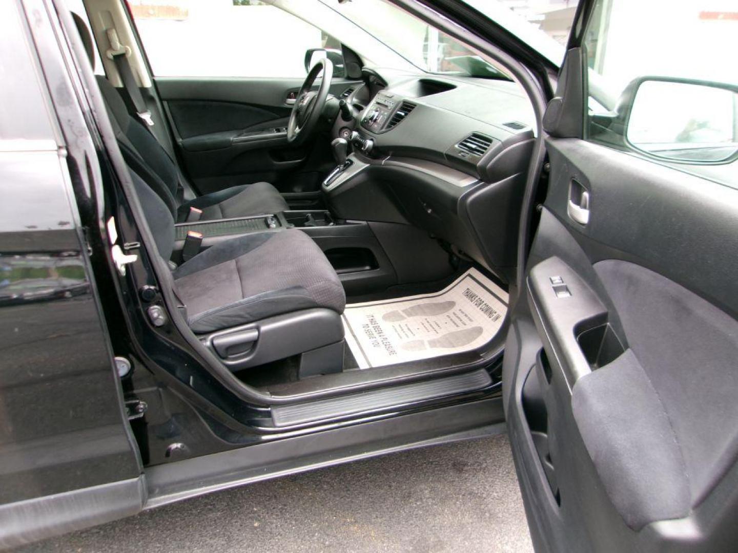2013 BLACK HONDA CR-V EX (2HKRM4H56DH) with an 2.4L engine, Automatic transmission, located at 501 E. Columbia St., Springfield, OH, 45503, (800) 262-7122, 39.925262, -83.801796 - *** EX *** AWD *** Moonroof *** Back Up Camera *** Serviced and Detailed *** 2.4L *** NICE *** Jay North Auto has offered hand picked vehicles since 1965! Our customer's enjoy a NO pressure buying experience with a small town feel. All of our vehicles get fully inspected and detailed. We are a - Photo#16