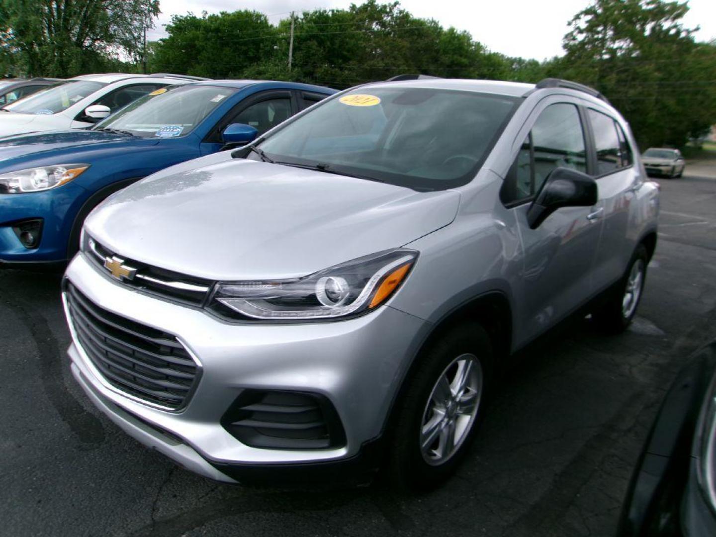 2021 SILVER CHEVROLET TRAX 1LT (KL7CJLSB6MB) with an 1.4L engine, Automatic transmission, located at 501 E. Columbia St., Springfield, OH, 45503, (800) 262-7122, 39.925262, -83.801796 - *** New Turbo *** New Converter *** Tune Up *** 1 Owner *** Remote Start *** LT *** Serviced and Detailed *** FWD *** Jay North Auto has offered hand picked vehicles since 1965! Our customer's enjoy a NO pressure buying experience with a small town feel. All of our vehicles get fully inspected - Photo#1