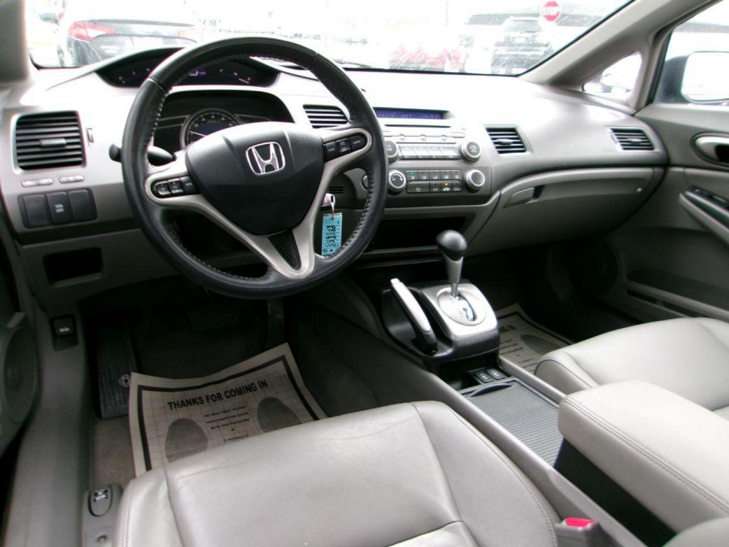 2011 BLUE HONDA CIVIC EXL (19XFA1F98BE) with an 1.8L engine, Automatic transmission, located at 501 E. Columbia St., Springfield, OH, 45503, (800) 262-7122, 39.925262, -83.801796 - ***New Front and Rear Pads and Rotors***New Battery***EXL***Leather Seating***Sunroof***Serviced and Detailed*** Jay North Auto has offered hand picked vehicles since 1965! Our customer's enjoy a NO pressure buying experience with a small town feel. All of our vehicles get fully inspected and de - Photo#10