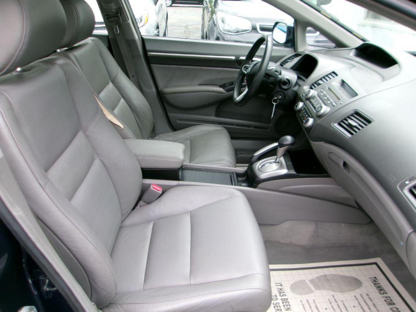 2011 BLUE HONDA CIVIC EXL (19XFA1F98BE) with an 1.8L engine, Automatic transmission, located at 501 E. Columbia St., Springfield, OH, 45503, (800) 262-7122, 39.925262, -83.801796 - ***New Front and Rear Pads and Rotors***New Battery***EXL***Leather Seating***Sunroof***Serviced and Detailed*** Jay North Auto has offered hand picked vehicles since 1965! Our customer's enjoy a NO pressure buying experience with a small town feel. All of our vehicles get fully inspected and de - Photo#17