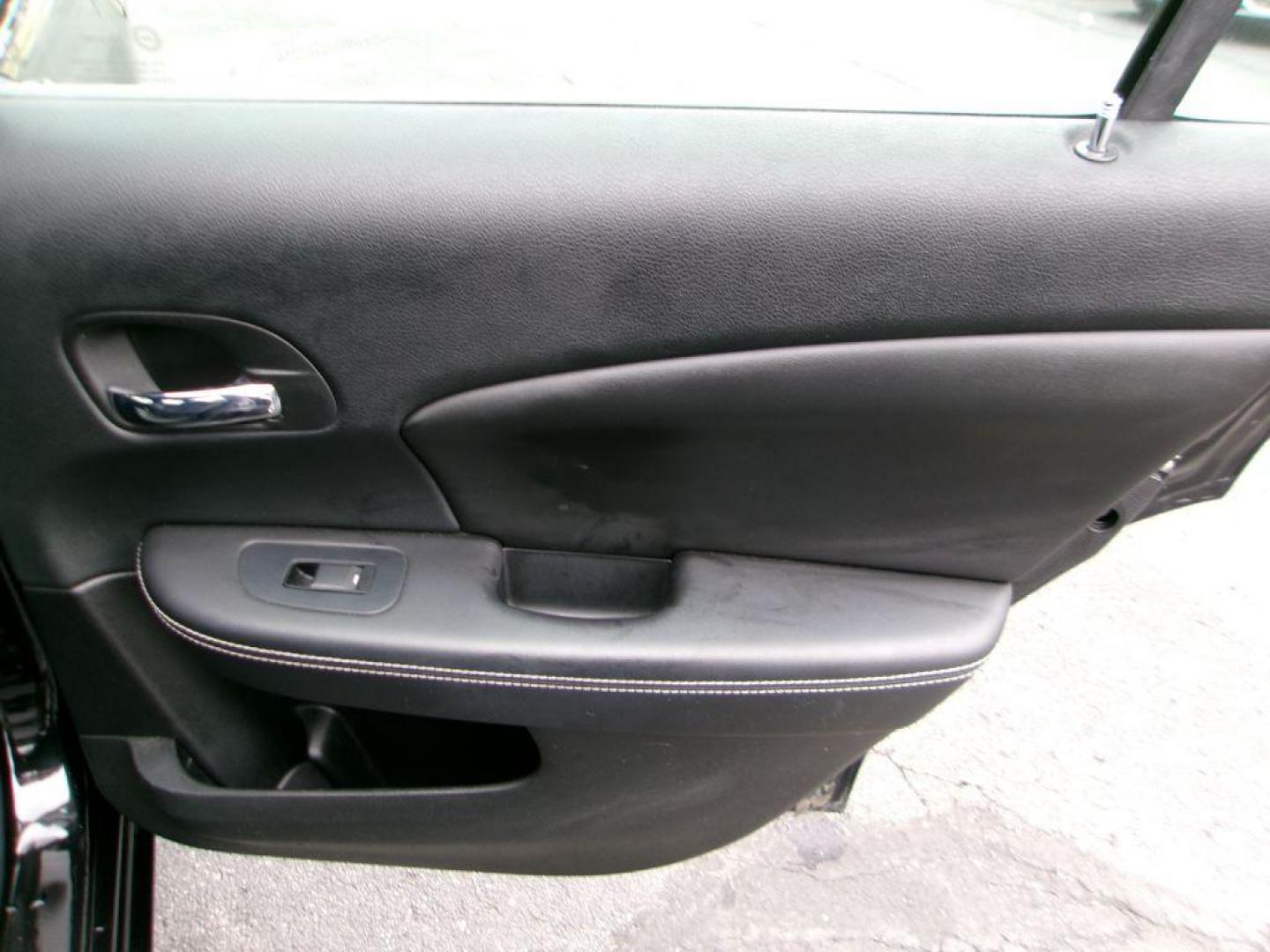 2013 BLACK CHRYSLER 200 LIMITED (1C3CCBCG9DN) with an 3.6L engine, Automatic transmission, located at 501 E. Columbia St., Springfield, OH, 45503, (800) 262-7122, 39.925262, -83.801796 - *** New Battery *** New Brakes *** Serviced and Detailed *** Limited V6 *** Leather *** Clean CarFax w/ many service records *** Jay North Auto has offered hand picked vehicles since 1965! Our customer's enjoy a NO pressure buying experience with a small town feel. All of our vehicles get fully - Photo#13
