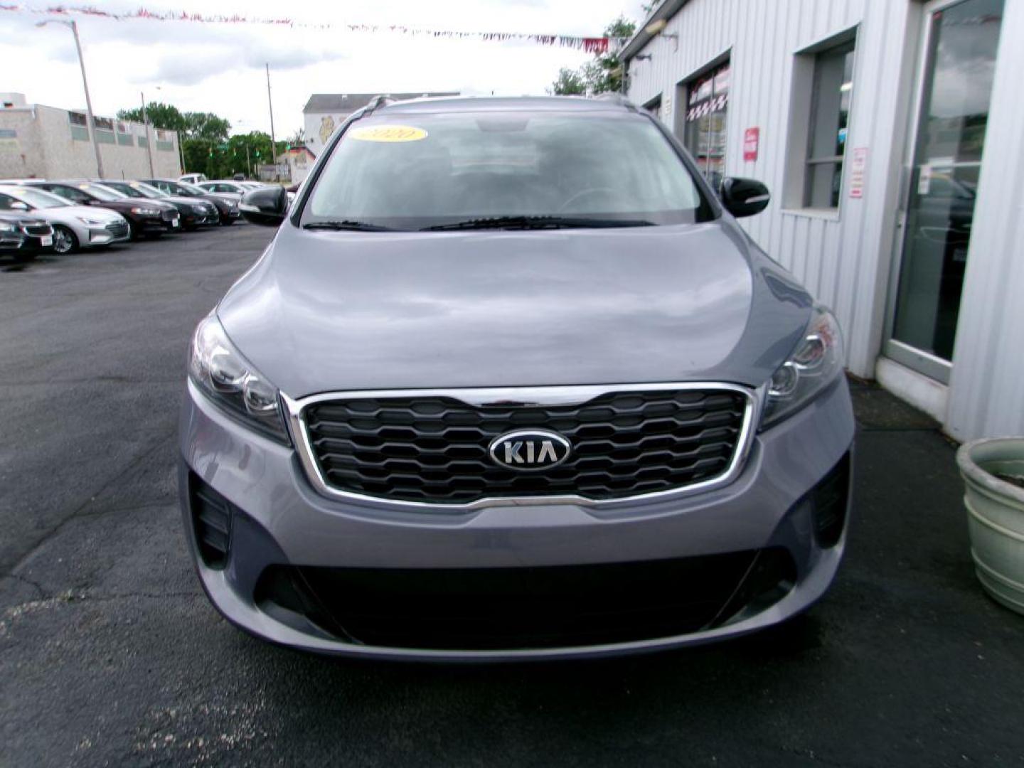 2020 GRAY KIA SORENTO S (5XYPG4A56LG) with an 3.3L engine, Automatic transmission, located at 501 E. Columbia St., Springfield, OH, 45503, (800) 262-7122, 39.925262, -83.801796 - ***1-Owner***New Front and Rear Brake Pads and Rotors***New Spark Plugs***3.3L V6***Serviced and Detailed*** Jay North Auto has offered hand picked vehicles since 1965! Our customer's enjoy a NO pressure buying experience with a small town feel. All of our vehicles get fully inspected and detail - Photo#1