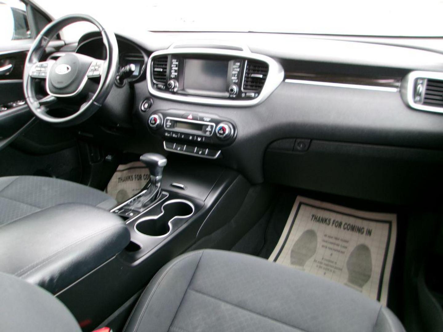 2020 GRAY KIA SORENTO S (5XYPG4A56LG) with an 3.3L engine, Automatic transmission, located at 501 E. Columbia St., Springfield, OH, 45503, (800) 262-7122, 39.925262, -83.801796 - ***1-Owner***New Front and Rear Brake Pads and Rotors***New Spark Plugs***3.3L V6***Serviced and Detailed*** Jay North Auto has offered hand picked vehicles since 1965! Our customer's enjoy a NO pressure buying experience with a small town feel. All of our vehicles get fully inspected and detail - Photo#18