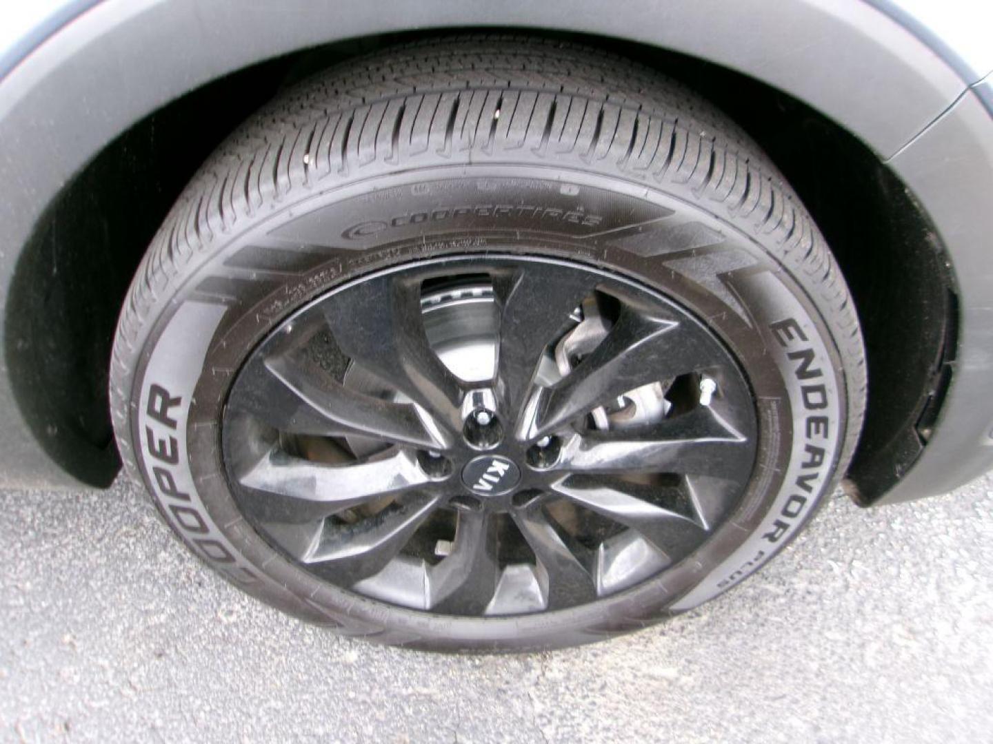 2020 GRAY KIA SORENTO S (5XYPG4A56LG) with an 3.3L engine, Automatic transmission, located at 501 E. Columbia St., Springfield, OH, 45503, (800) 262-7122, 39.925262, -83.801796 - ***1-Owner***New Front and Rear Brake Pads and Rotors***New Spark Plugs***3.3L V6***Serviced and Detailed*** Jay North Auto has offered hand picked vehicles since 1965! Our customer's enjoy a NO pressure buying experience with a small town feel. All of our vehicles get fully inspected and detail - Photo#19