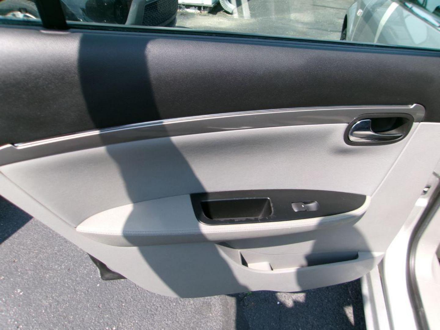2007 SILVER SATURN AURA XE (1G8ZS57N97F) with an 3.5L engine, Automatic transmission, located at 501 E. Columbia St., Springfield, OH, 45503, (800) 262-7122, 39.925262, -83.801796 - ***Local Trade***Clean Carfax***New Tires***New Front and Rear Break Pads and Rotors***Leather Seating***Sunroof***Serviced and Detailed*** Jay North Auto has offered hand picked vehicles since 1965! Our customer's enjoy a NO pressure buying experience with a small town feel. All of our vehicles - Photo#11