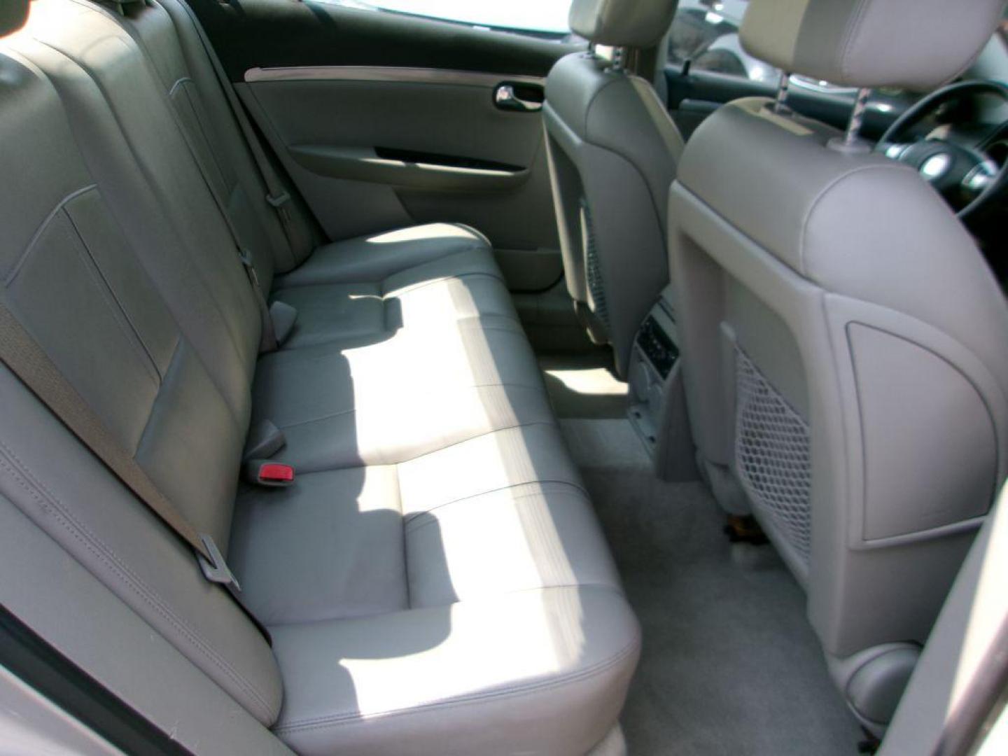 2007 SILVER SATURN AURA XE (1G8ZS57N97F) with an 3.5L engine, Automatic transmission, located at 501 E. Columbia St., Springfield, OH, 45503, (800) 262-7122, 39.925262, -83.801796 - ***Local Trade***Clean Carfax***New Tires***New Front and Rear Break Pads and Rotors***Leather Seating***Sunroof***Serviced and Detailed*** Jay North Auto has offered hand picked vehicles since 1965! Our customer's enjoy a NO pressure buying experience with a small town feel. All of our vehicles - Photo#15