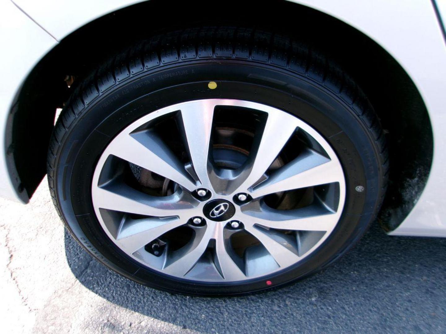 2016 SILVER HYUNDAI ACCENT SPORT (KMHCU5AE5GU) with an 1.6L engine, Automatic transmission, located at 501 E. Columbia St., Springfield, OH, 45503, (800) 262-7122, 39.925262, -83.801796 - Photo#18