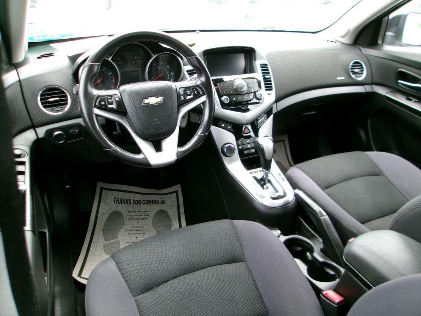 2014 WHITE CHEVROLET CRUZE LT (1G1PC5SB9E7) with an 1.4L engine, Automatic transmission, located at 501 E. Columbia St., Springfield, OH, 45503, (800) 262-7122, 39.925262, -83.801796 - *** New Tires *** New Pads and Rotors *** Serviced and Detailed *** LT *** Back Up Camera *** Remote Start *** Jay North Auto has offered hand picked vehicles since 1965! Our customer's enjoy a NO pressure buying experience with a small town feel. All of our vehicles get fully inspected and det - Photo#9