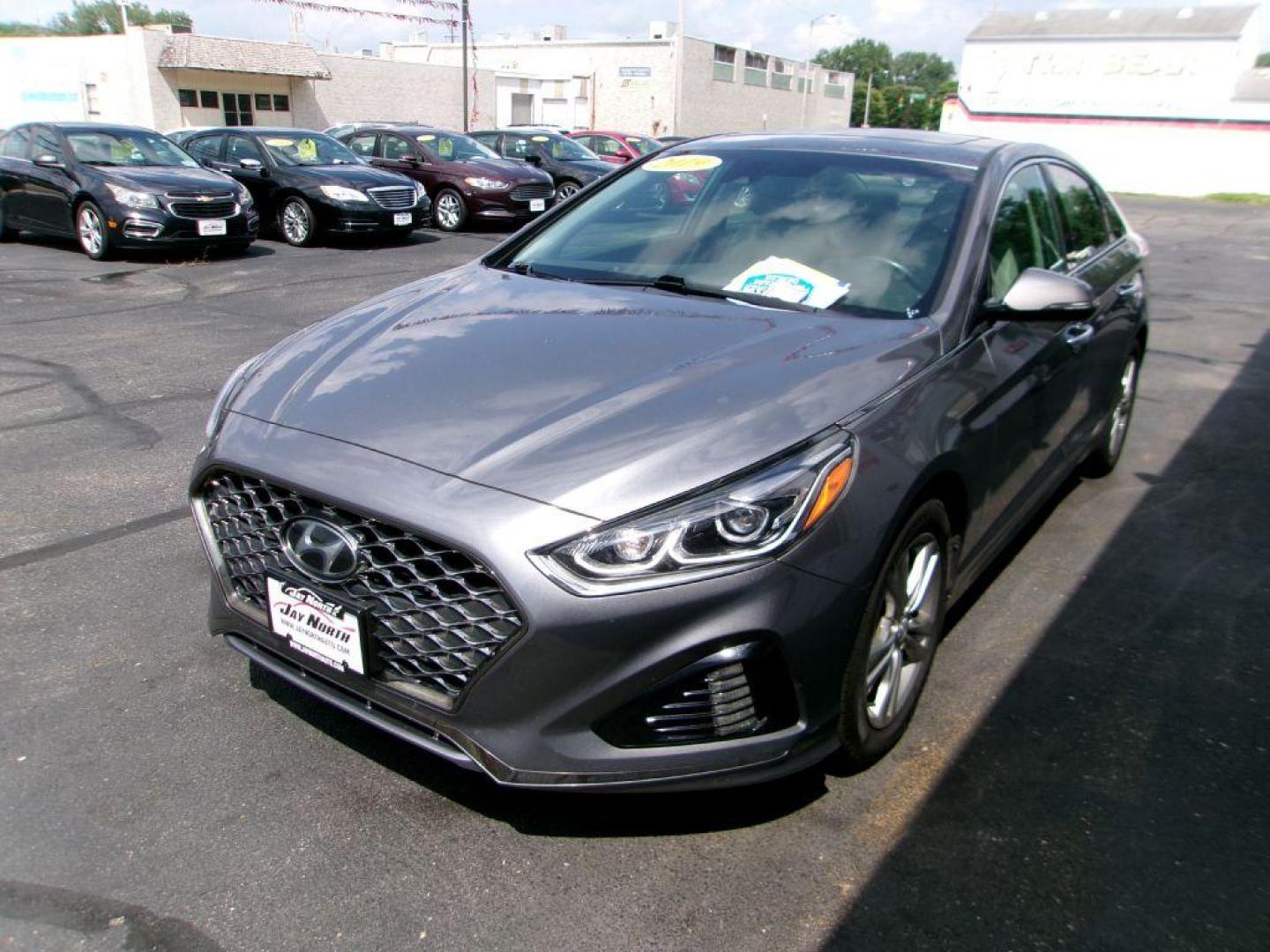 2019 GRAY HYUNDAI SONATA LIMITED (5NPE34AF0KH) with an 2.4L engine, Automatic transmission, located at 501 E. Columbia St., Springfield, OH, 45503, (800) 262-7122, 39.925262, -83.801796 - ***Clean Carfax***Limited***Heated and Cooled Seats***Sunroof***Blind Spot***Apple and Android Auto***Serviced and Datailed*** Jay North Auto has offered hand picked vehicles since 1965! Our customer's enjoy a NO pressure buying experience with a small town feel. All of our vehicles get fully in - Photo#3