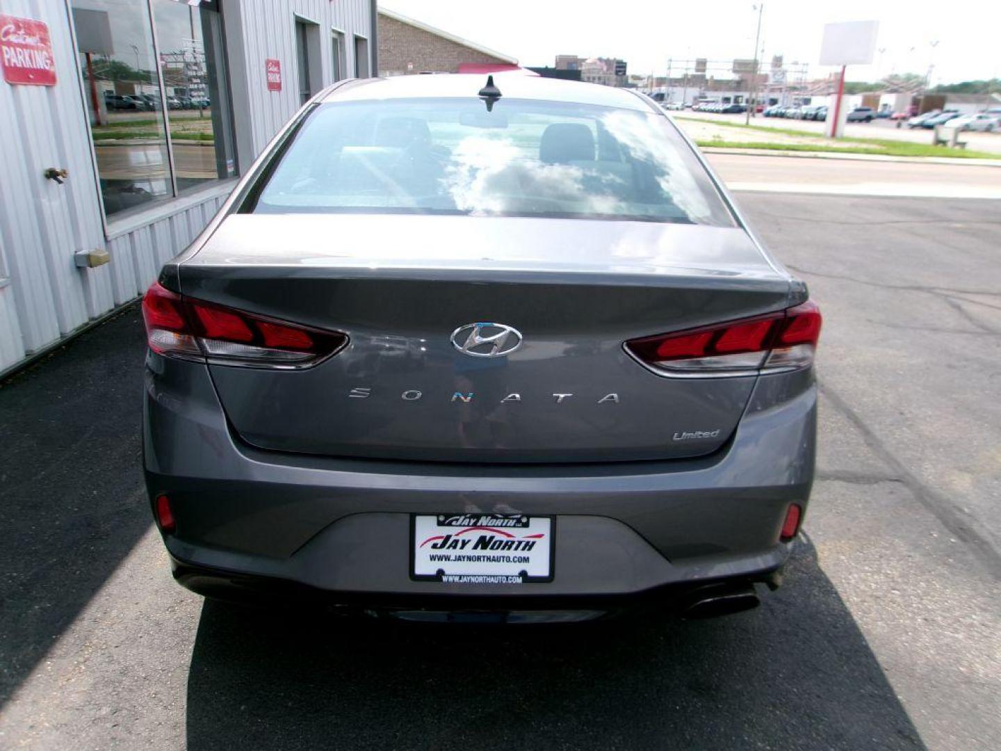2019 GRAY HYUNDAI SONATA LIMITED (5NPE34AF0KH) with an 2.4L engine, Automatic transmission, located at 501 E. Columbia St., Springfield, OH, 45503, (800) 262-7122, 39.925262, -83.801796 - ***Clean Carfax***Limited***Heated and Cooled Seats***Sunroof***Blind Spot***Apple and Android Auto***Serviced and Datailed*** Jay North Auto has offered hand picked vehicles since 1965! Our customer's enjoy a NO pressure buying experience with a small town feel. All of our vehicles get fully in - Photo#5