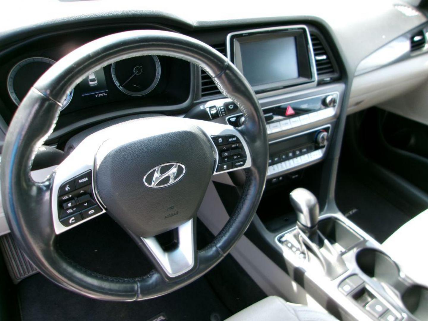2019 GRAY HYUNDAI SONATA LIMITED (5NPE34AF0KH) with an 2.4L engine, Automatic transmission, located at 501 E. Columbia St., Springfield, OH, 45503, (800) 262-7122, 39.925262, -83.801796 - ***Clean Carfax***Limited***Heated and Cooled Seats***Sunroof***Blind Spot***Apple and Android Auto***Serviced and Datailed*** Jay North Auto has offered hand picked vehicles since 1965! Our customer's enjoy a NO pressure buying experience with a small town feel. All of our vehicles get fully in - Photo#13