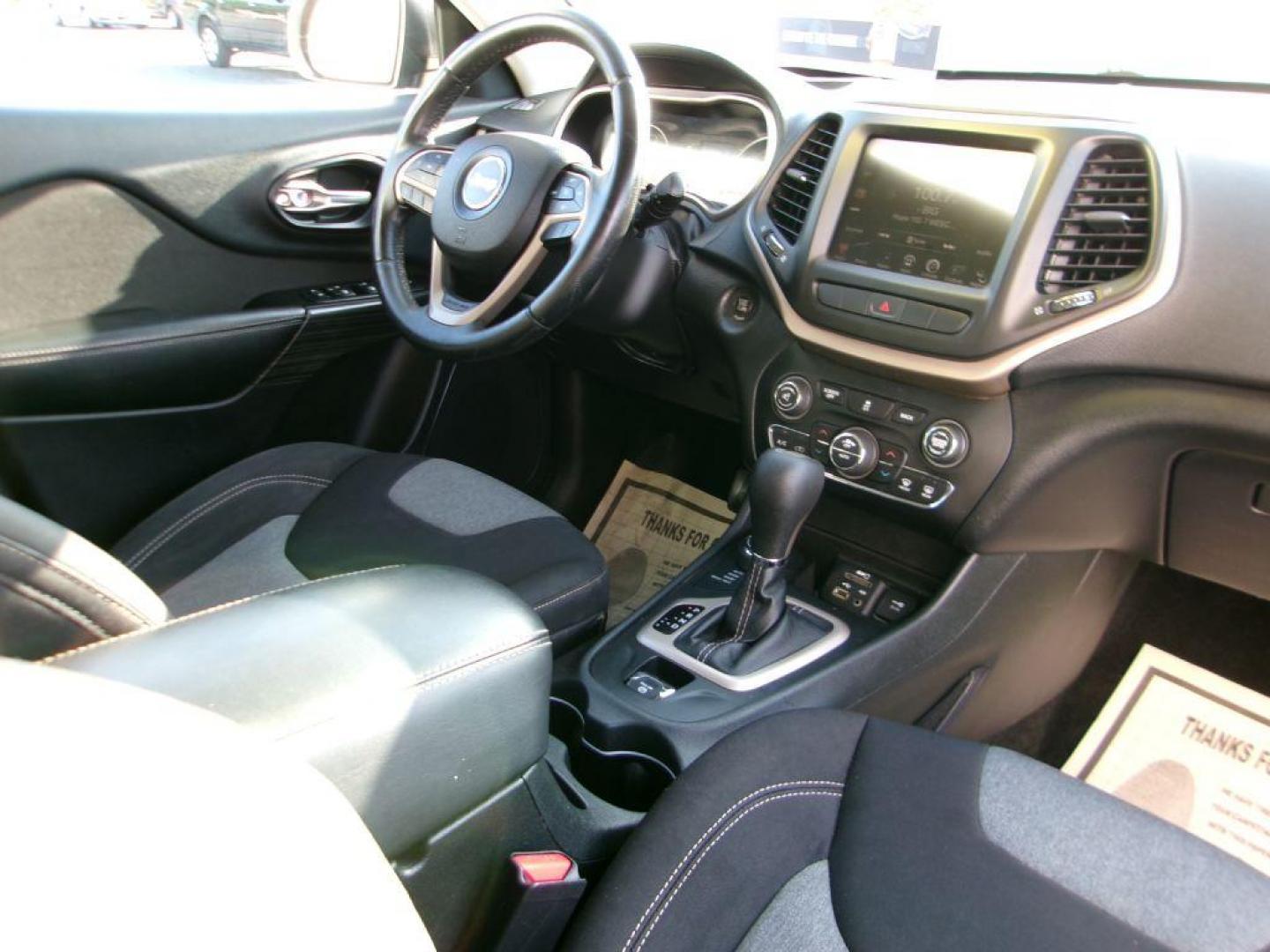 2014 GRAY JEEP CHEROKEE LATITUDE (1C4PJMCS0EW) with an 3.2L engine, Automatic transmission, located at 501 E. Columbia St., Springfield, OH, 45503, (800) 262-7122, 39.925262, -83.801796 - *** V6 4x4 *** Serviced and Detailed *** Remote Start *** Back Up Camera *** Touch Screen Audio *** Jay North Auto has offered hand picked vehicles since 1965! Our customer's enjoy a NO pressure buying experience with a small town feel. All of our vehicles get fully inspected and detailed. We a - Photo#6