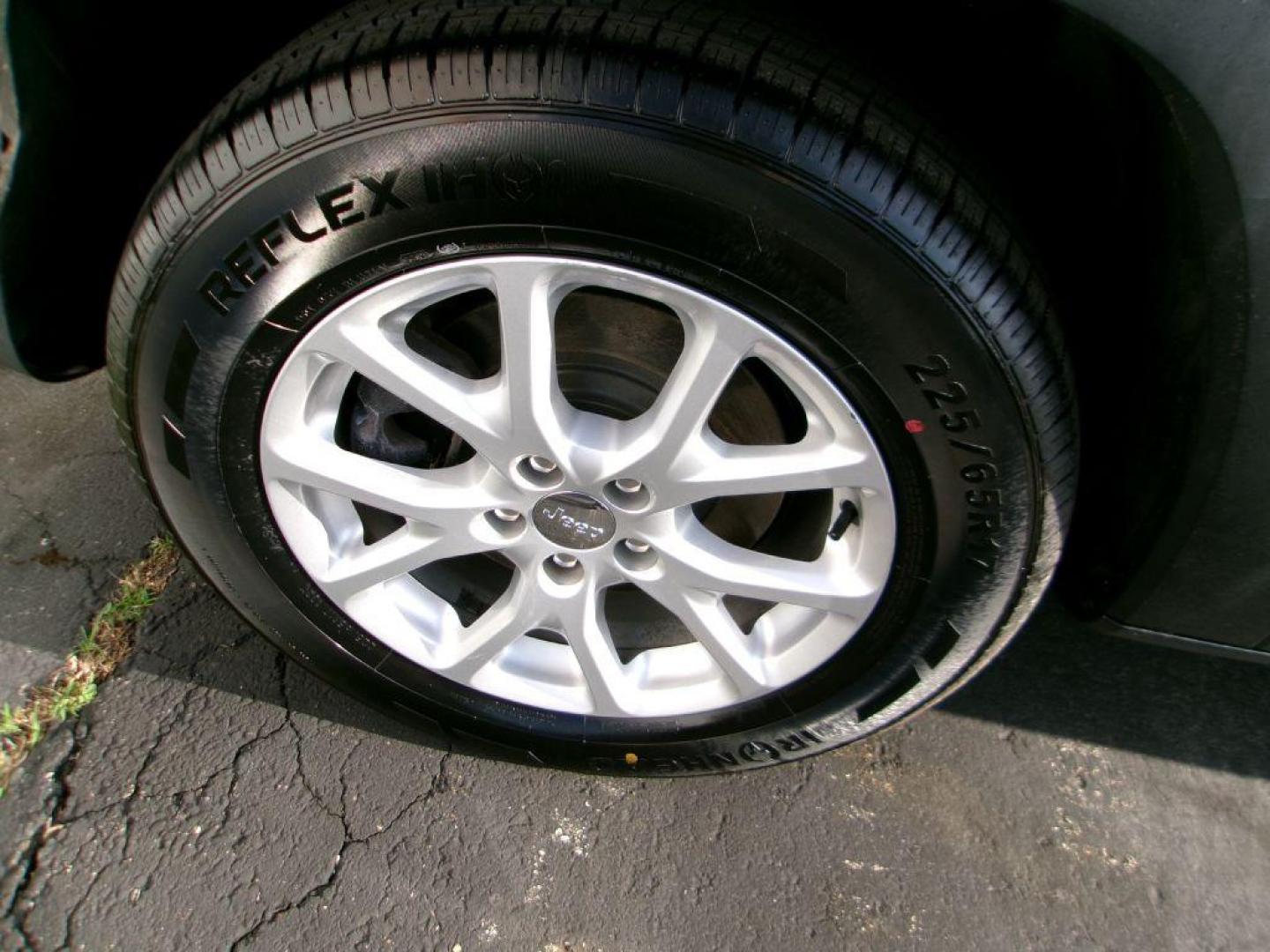 2014 GRAY JEEP CHEROKEE LATITUDE (1C4PJMCS0EW) with an 3.2L engine, Automatic transmission, located at 501 E. Columbia St., Springfield, OH, 45503, (800) 262-7122, 39.925262, -83.801796 - *** V6 4x4 *** Serviced and Detailed *** Remote Start *** Back Up Camera *** Touch Screen Audio *** Jay North Auto has offered hand picked vehicles since 1965! Our customer's enjoy a NO pressure buying experience with a small town feel. All of our vehicles get fully inspected and detailed. We a - Photo#9