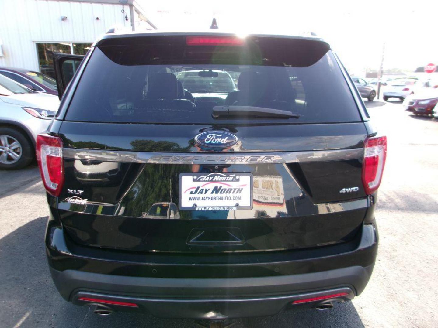2017 BLACK FORD EXPLORER XLT (1FM5K8D82HG) with an 3.5L engine, Automatic transmission, located at 501 E. Columbia St., Springfield, OH, 45503, (800) 262-7122, 39.925262, -83.801796 - *** LOADED XLT SPORT *** 3.5L V6 *** 4wd *** Premium Audio w/9 Speakers *** Leather *** Twin Panel Moonroof *** Sport App PKG *** 20'' Magnetic Wheels *** Blind Spot *** 26 Service Records on Clean CarFax *** Jay North Auto has offered hand picked vehicles since 1965! Our customer's enjoy a NO p - Photo#4