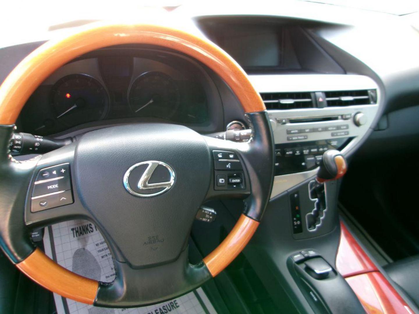 2011 BLACK LEXUS RX 350 (2T2BK1BA7BC) with an 3.5L engine, Automatic transmission, located at 501 E. Columbia St., Springfield, OH, 45503, (800) 262-7122, 39.925262, -83.801796 - *** 1 owner *** 3.5L V6 *** AWD *** Moonroof *** Premium Audio *** Heated and Cooled Seats *** Jay North Auto has offered hand picked vehicles since 1965! Our customer's enjoy a NO pressure buying experience with a small town feel. All of our vehicles get fully inspected and detailed. We are a - Photo#13