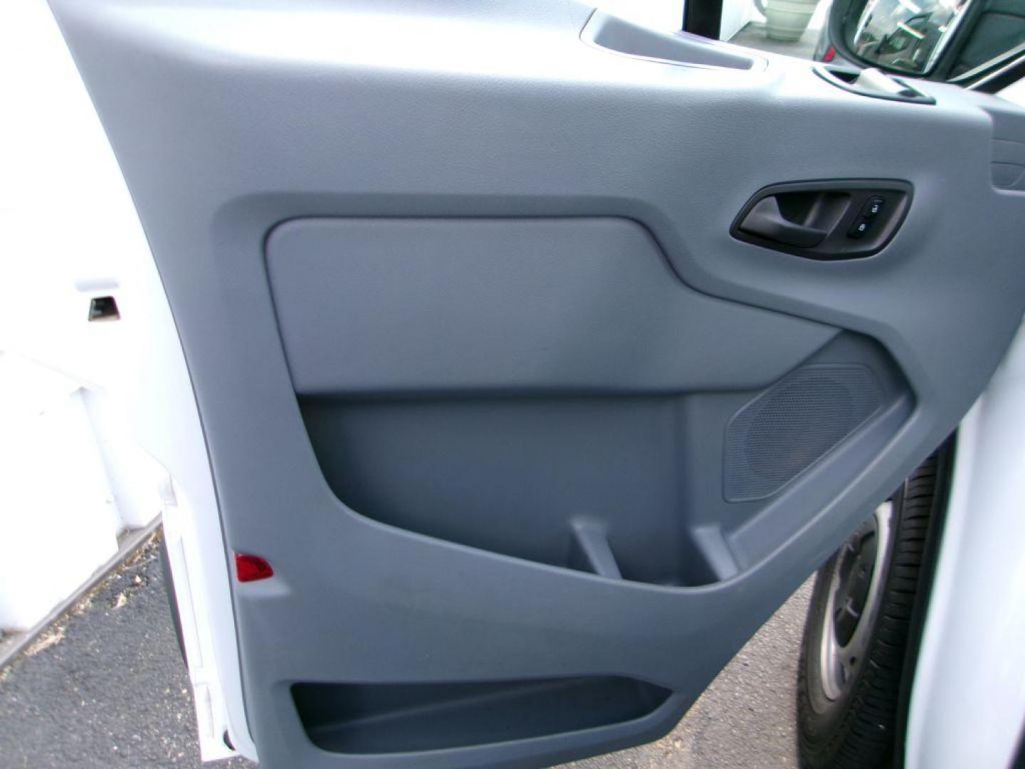 2016 WHITE FORD TRANSIT T-250 (1FTYR2CM4GK) with an 3.7L engine, Automatic transmission, located at 501 E. Columbia St., Springfield, OH, 45503, (800) 262-7122, 39.925262, -83.801796 - Photo#7
