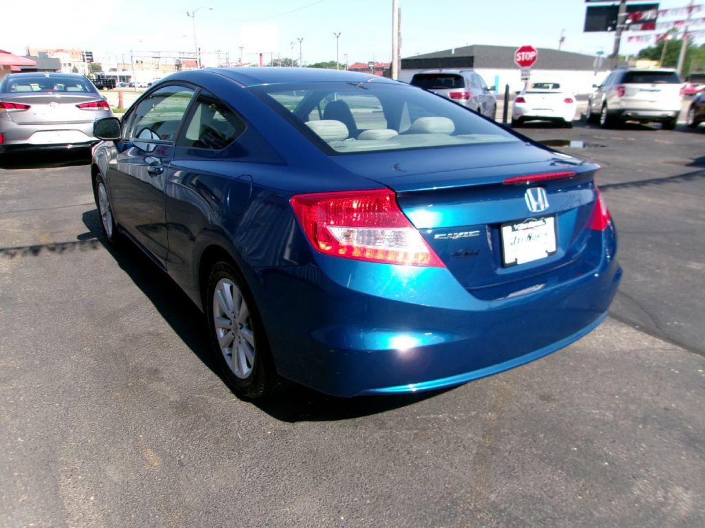 2012 BLUE HONDA CIVIC EX (2HGFG3B88CH) with an 1.8L engine, Automatic transmission, located at 501 E. Columbia St., Springfield, OH, 45503, (800) 262-7122, 39.925262, -83.801796 - ***1-Owner***New Tires***New Rear Brake Pads and Rotors***Sunroof***EX***Serviced and Detailed*** Jay North Auto has offered hand picked vehicles since 1965! Our customer's enjoy a NO pressure buying experience with a small town feel. All of our vehicles get fully inspected and detailed. We are - Photo#5