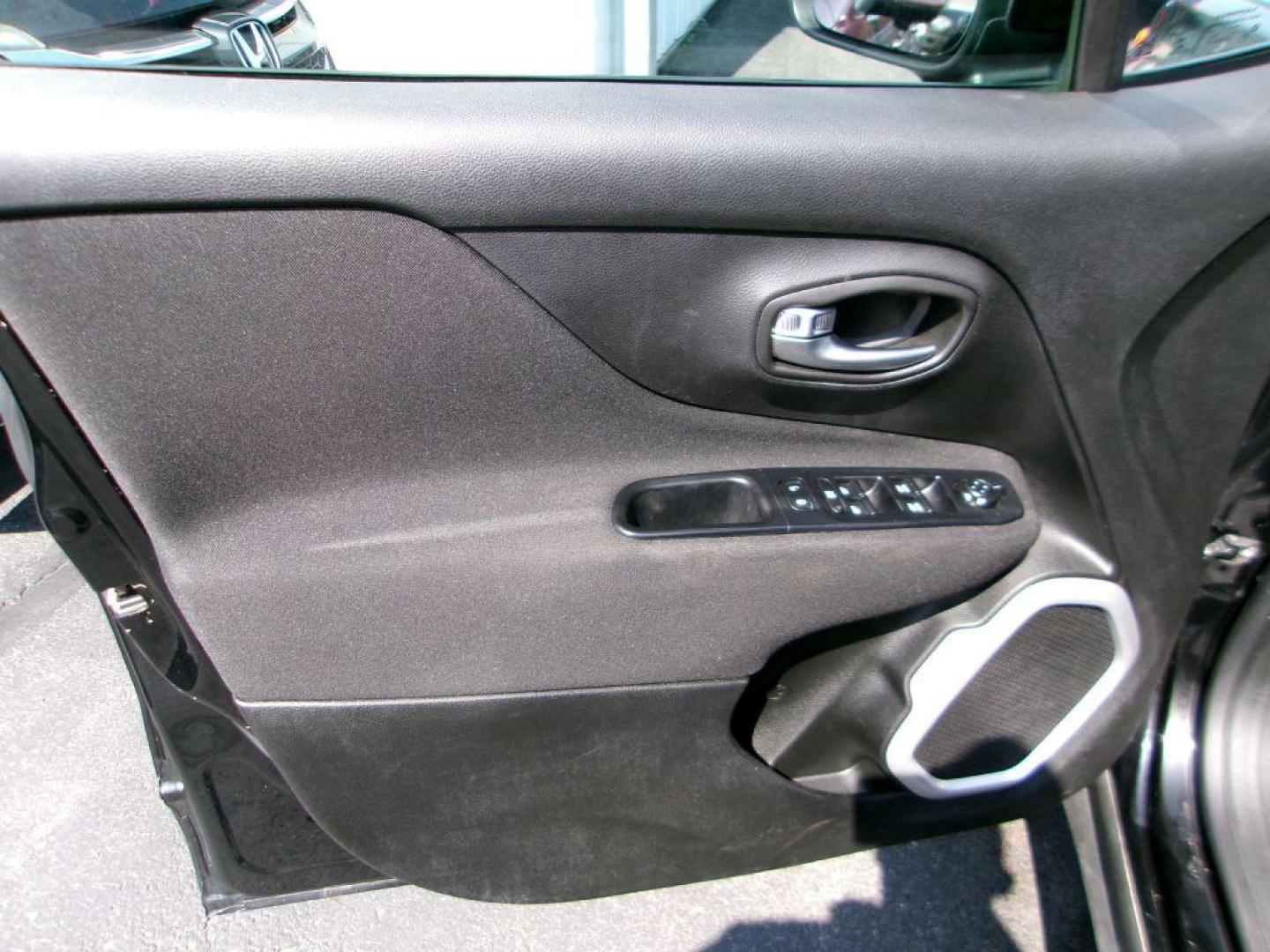 2018 BLACK JEEP RENEGADE LATITUDE (ZACCJABB9JP) with an 2.4L engine, Automatic transmission, located at 501 E. Columbia St., Springfield, OH, 45503, (800) 262-7122, 39.925262, -83.801796 - ***New Front Brake Pads and Rotors***New Tires***New Spark Plugs***Latitude***Apple and Android Auto***Remote Start***Serviced and Detailed*** Jay North Auto has offered hand picked vehicles since 1965! Our customer's enjoy a NO pressure buying experience with a small town feel. All of our veh - Photo#7