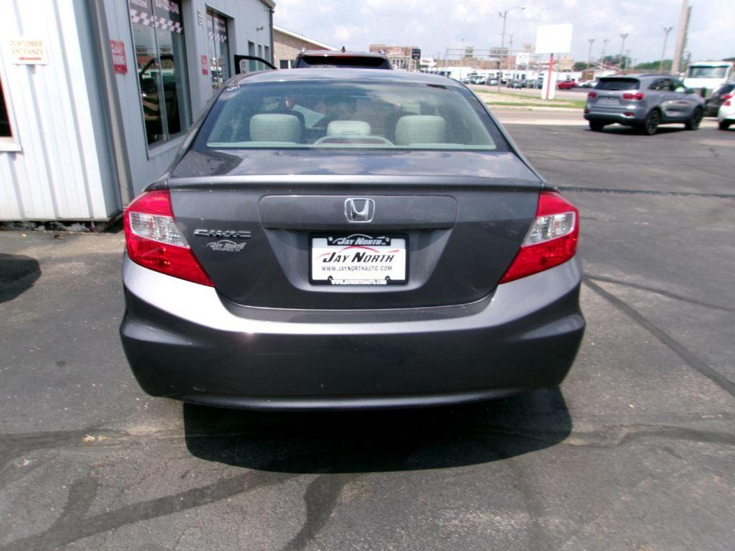 2012 GRAY HONDA CIVIC EX (19XFB2F82CE) with an 1.8L engine, Automatic transmission, located at 501 E. Columbia St., Springfield, OH, 45503, (800) 262-7122, 39.925262, -83.801796 - ***EX***Sunroof***Like New Tires***Serviced and Detailed*** Jay North Auto has offered hand picked vehicles since 1965! Our customer's enjoy a NO pressure buying experience with a small town feel. All of our vehicles get fully inspected and detailed. We are a preferred dealer for many local cr - Photo#4