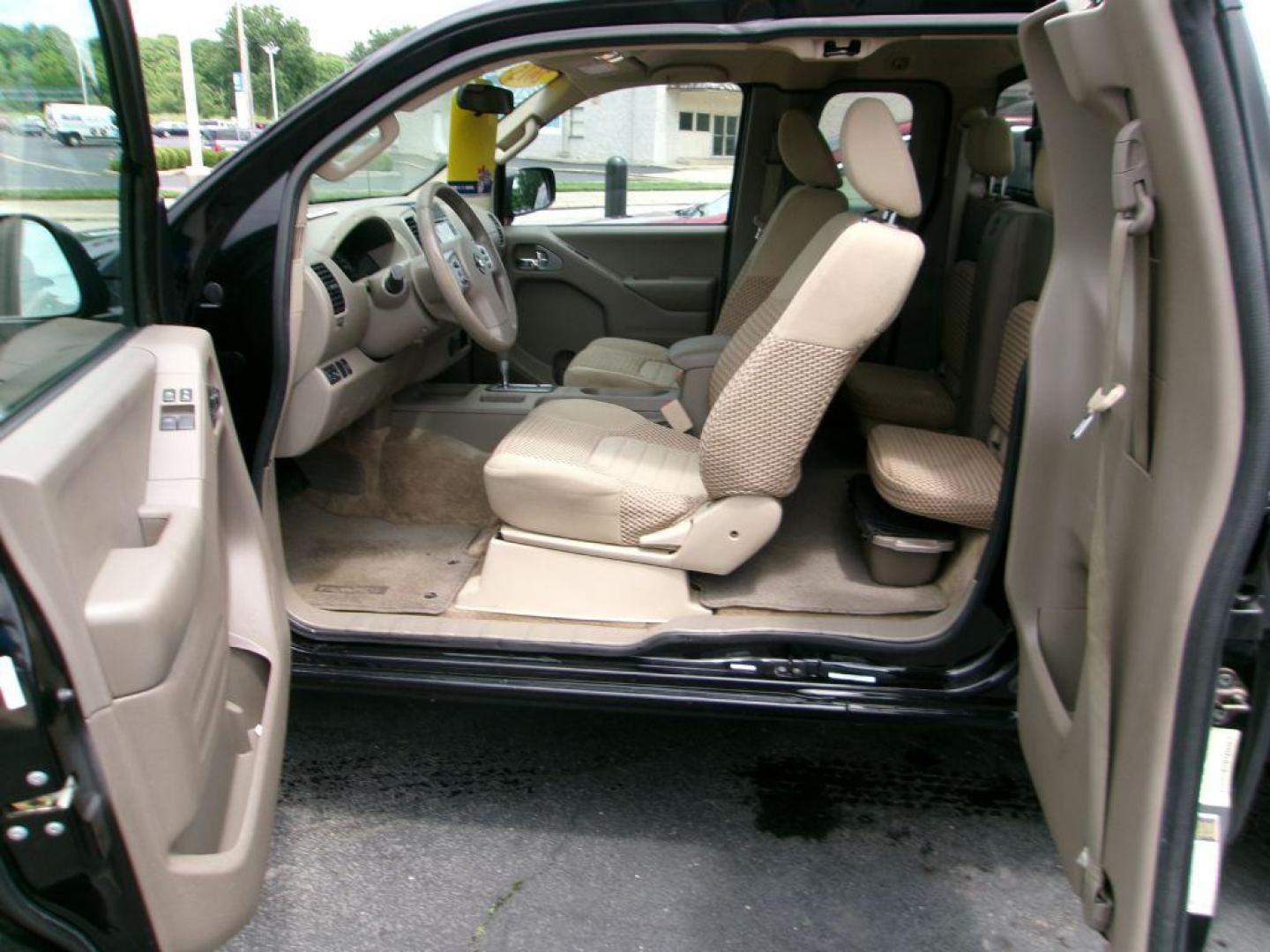 2015 BLACK NISSAN FRONTIER SV (1N6BD0CTXFN) with an 2.5L engine, Automatic transmission, located at 501 E. Columbia St., Springfield, OH, 45503, (800) 262-7122, 39.925262, -83.801796 - *** SV *** New Brakes *** Serviced and Detailed * SuperCab *** Automatic *** Clean CarFax *** 2 Owner *** NICE!!!! *** Jay North Auto has offered hand picked vehicles since 1965! Our customer's enjoy a NO pressure buying experience with a small town feel. All of our vehicles get fully inspected - Photo#9