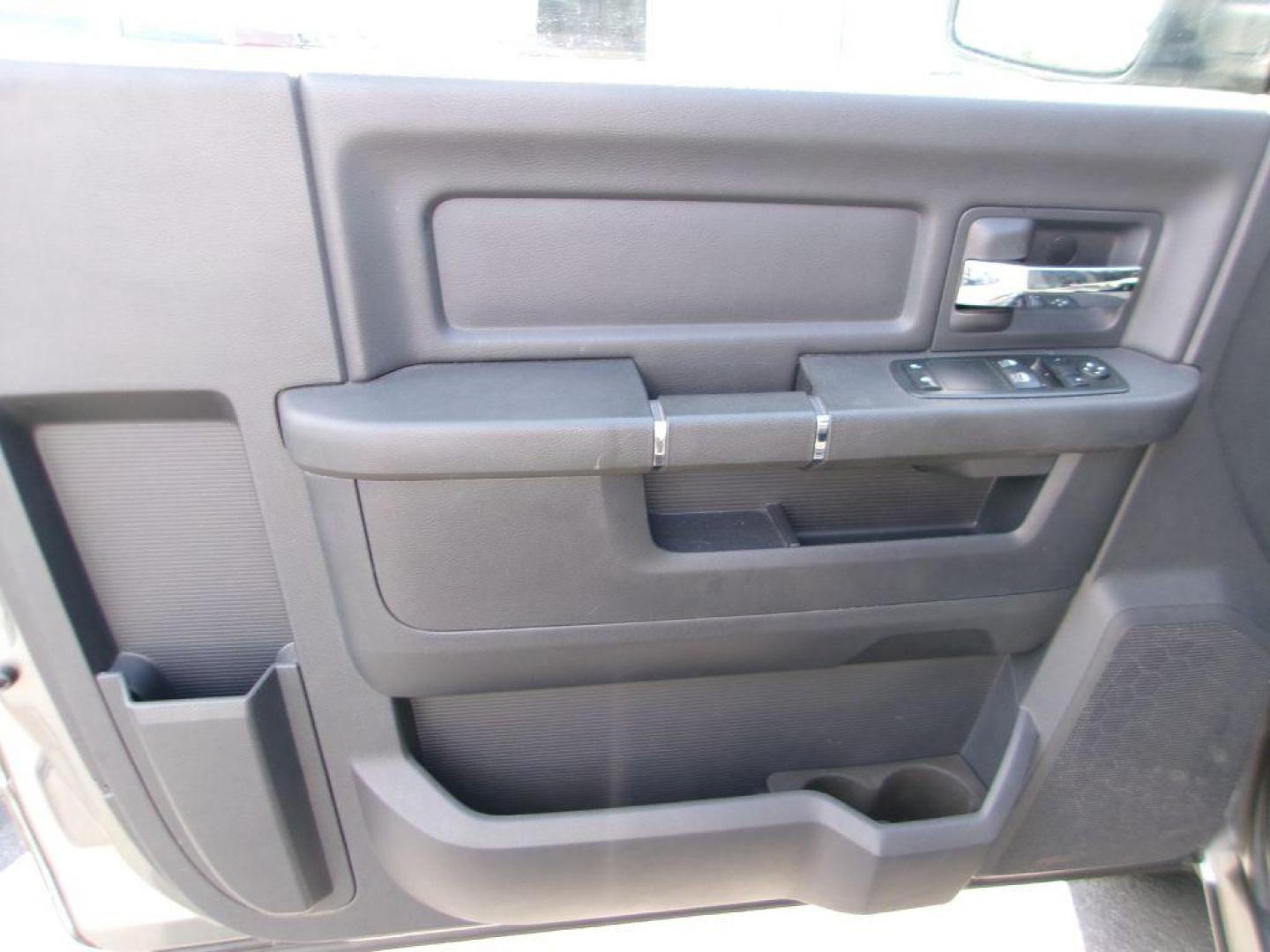 2012 GRAY DODGE RAM 1500 EXPRESS (3C6JD6AT3CG) with an 5.7L engine, Automatic transmission, located at 501 E. Columbia St., Springfield, OH, 45503, (800) 262-7122, 39.925262, -83.801796 - ***1-Owner***New Front Brake Pads and Rotors***Express***5.7L Hemi***Serviced and Detailed*** Jay North Auto has offered hand picked vehicles since 1965! Our customer's enjoy a NO pressure buying experience with a small town feel. All of our vehicles get fully inspected and detailed. We are a - Photo#7