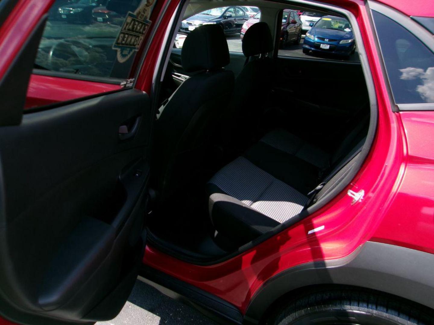 2019 RED HYUNDAI KONA SEL (KM8K62AA5KU) with an 2.0L engine, Automatic transmission, located at 501 E. Columbia St., Springfield, OH, 45503, (800) 262-7122, 39.925262, -83.801796 - *** New Tires *** 1 Owner w/ Clean Car Fax and 21 Service Records *** Moonroof *** Infinity Audio *** New Brakes *** Serviced and Detailed *** 17'' Alloy Wheels and 215/55R17 Tires Automatic On/Off Headlights; LED Daytime Running Lights Bodycolor Rear Spoiler w/ Brake Light; Roof Side Ra - Photo#9