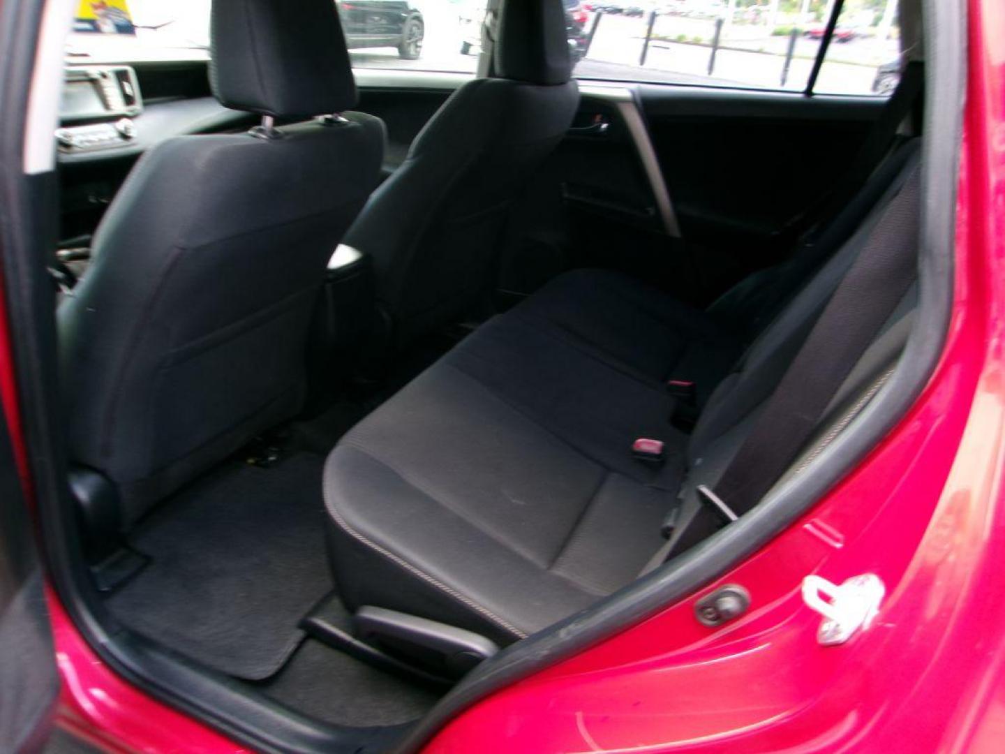 2015 RED TOYOTA RAV4 XLE (JTMWFREV9FD) with an 2.5L engine, Automatic transmission, located at 501 E. Columbia St., Springfield, OH, 45503, (800) 262-7122, 39.925262, -83.801796 - Photo#8