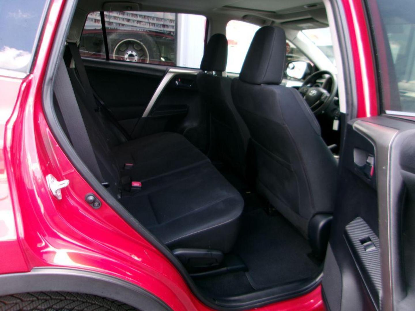 2015 RED TOYOTA RAV4 XLE (JTMWFREV9FD) with an 2.5L engine, Automatic transmission, located at 501 E. Columbia St., Springfield, OH, 45503, (800) 262-7122, 39.925262, -83.801796 - Photo#13