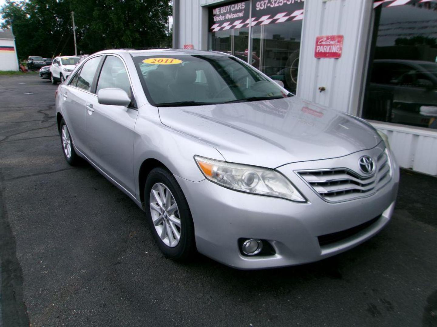 2011 SILVER TOYOTA CAMRY XLE (4T4BF3EK6BR) with an 2.5L engine, Automatic transmission, located at 501 E. Columbia St., Springfield, OH, 45503, (800) 262-7122, 39.925262, -83.801796 - *** New Tires *** Leather *** Moonroof *** XLE *** FWD 2.5L *** Serviced and Detailed *** New Front Brakes *** Jay North Auto has offered hand picked vehicles since 1965! Our customer's enjoy a NO pressure buying experience with a small town feel. All of our vehicles get fully inspected and det - Photo#0