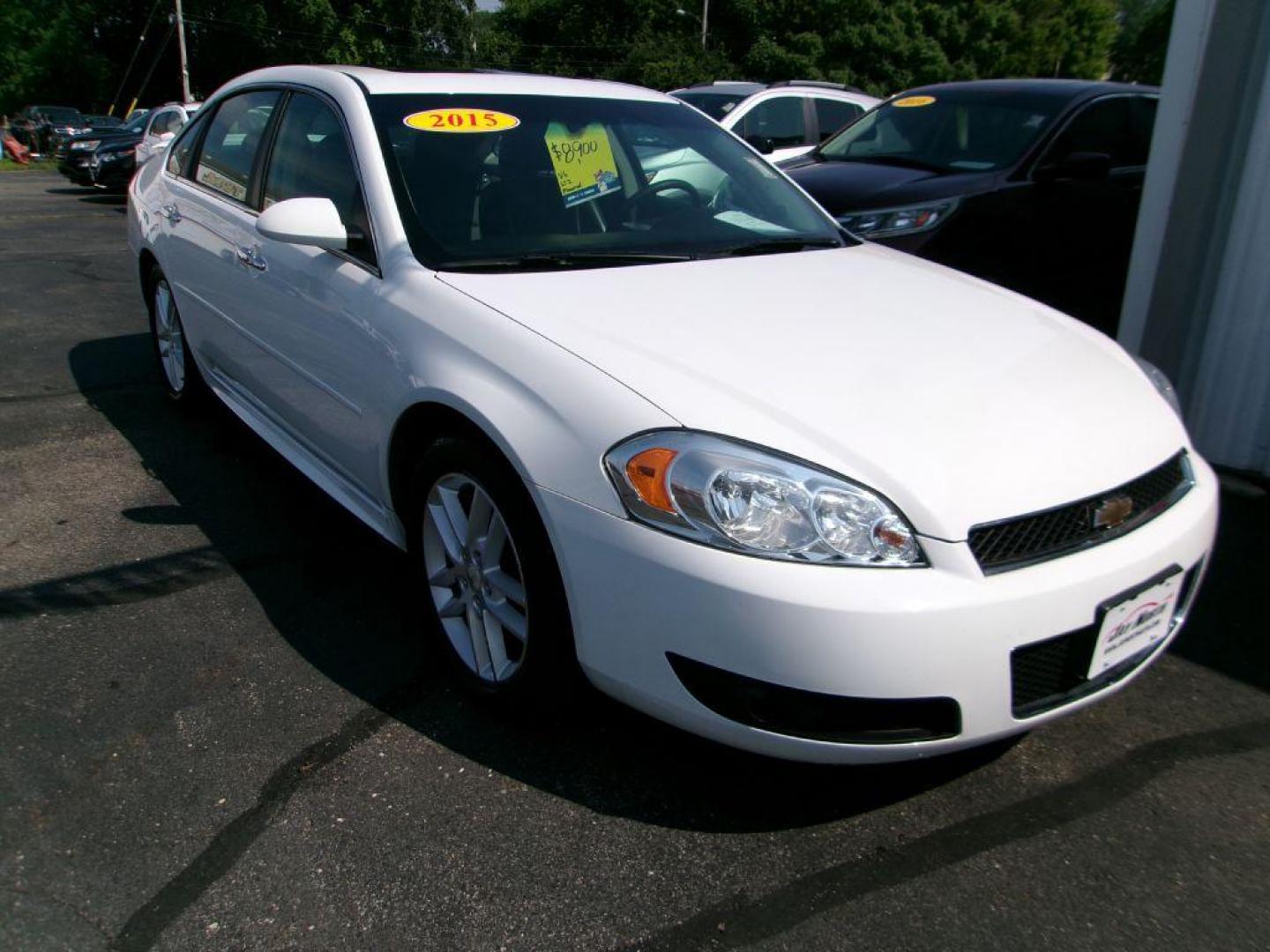 2015 WHITE CHEVROLET IMPALA LIMITED LTZ (2G1WC5E32F1) with an 3.6L engine, Automatic transmission, located at 501 E. Columbia St., Springfield, OH, 45503, (800) 262-7122, 39.925262, -83.801796 - *** LTZ *** Leather *** Bose Audio *** Moonroof *** Remote Start *** Clean CarFax w/ great Service History *** NICE *** Serviced and Detailed *** Jay North Auto has offered hand picked vehicles since 1965! Our customer's enjoy a NO pressure buying experience with a small town feel. All of our v - Photo#0