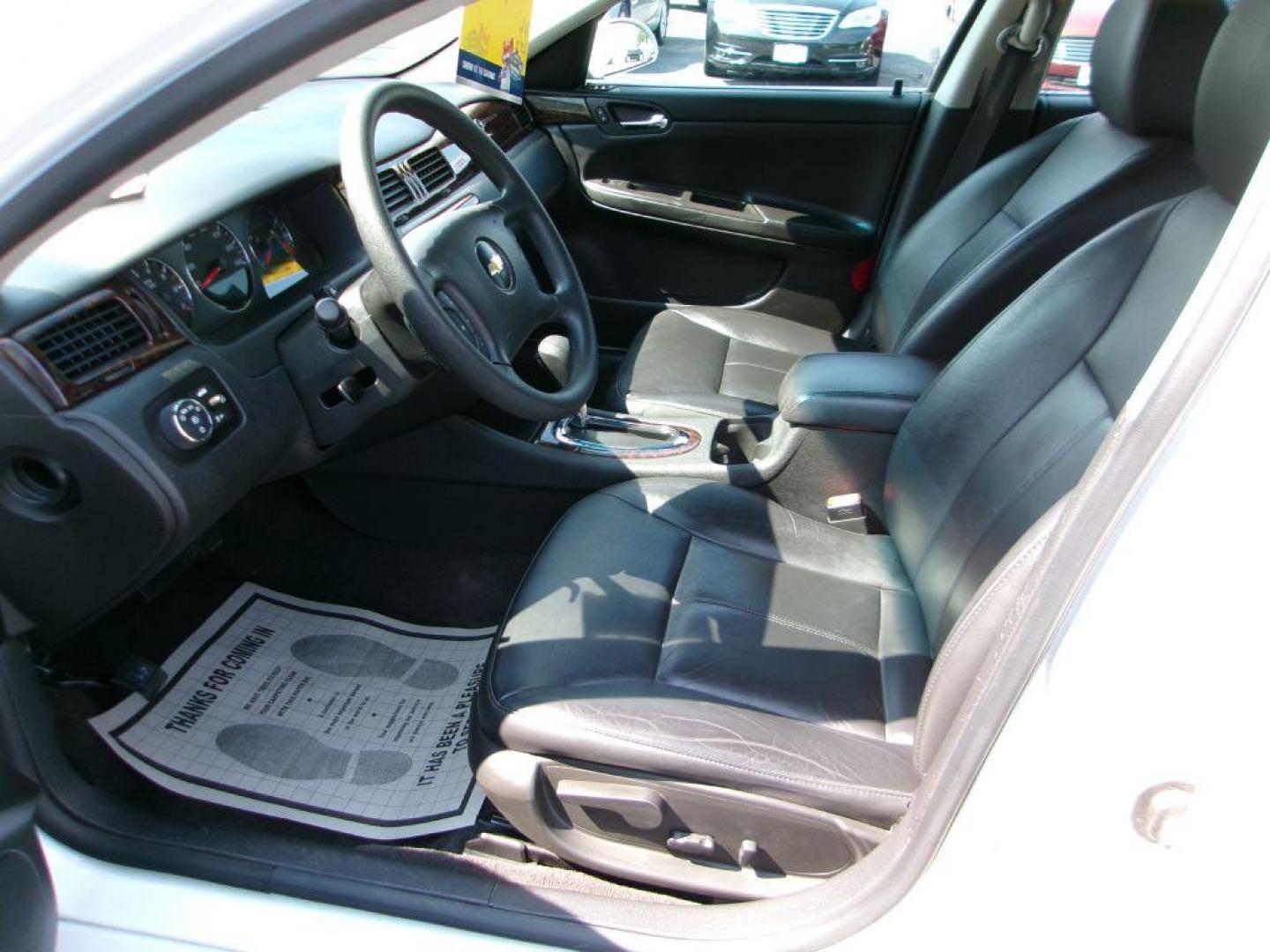 2015 WHITE CHEVROLET IMPALA LIMITED LTZ (2G1WC5E32F1) with an 3.6L engine, Automatic transmission, located at 501 E. Columbia St., Springfield, OH, 45503, (800) 262-7122, 39.925262, -83.801796 - *** LTZ *** Leather *** Bose Audio *** Moonroof *** Remote Start *** Clean CarFax w/ great Service History *** NICE *** Serviced and Detailed *** Jay North Auto has offered hand picked vehicles since 1965! Our customer's enjoy a NO pressure buying experience with a small town feel. All of our v - Photo#12