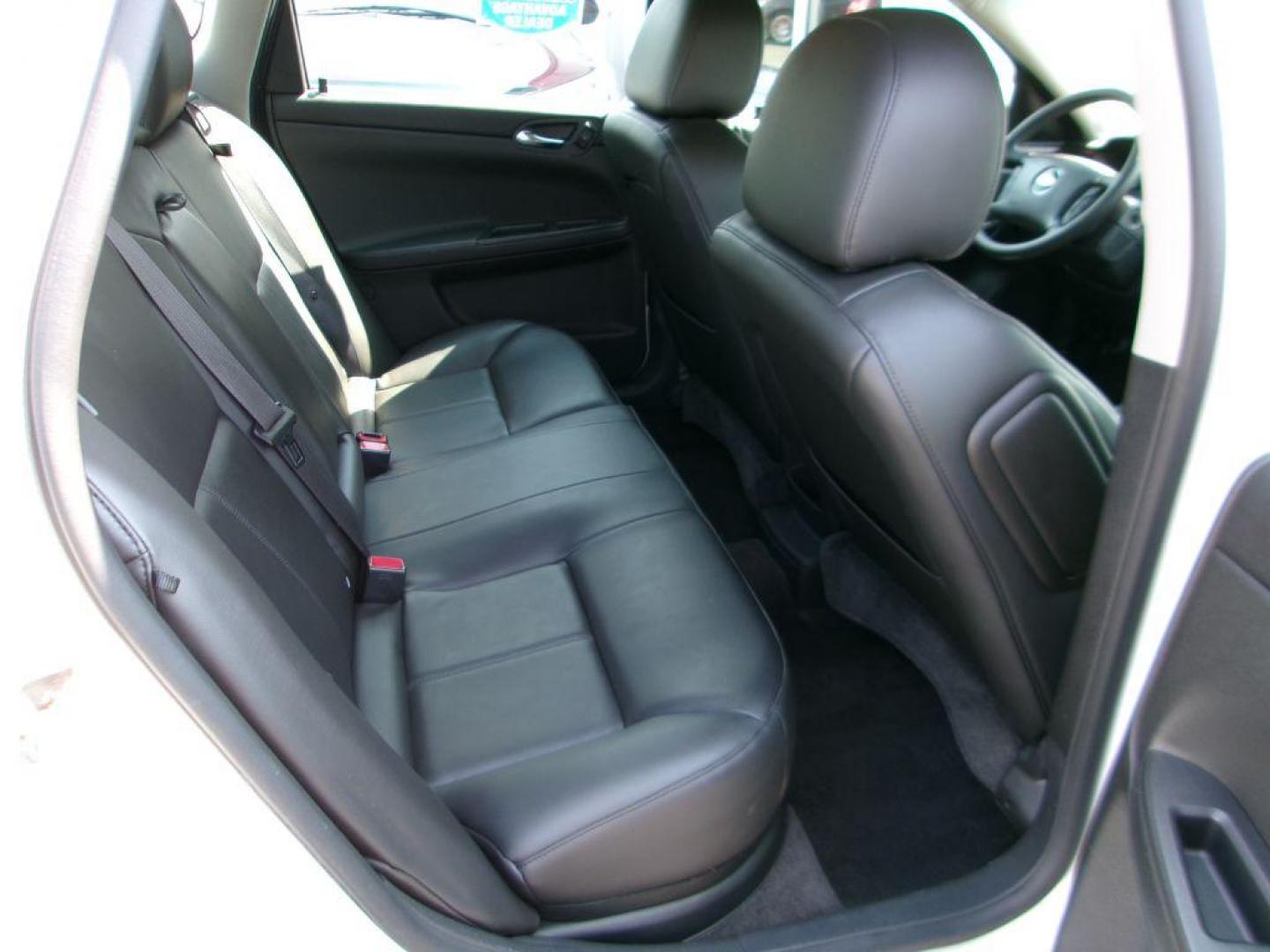 2015 WHITE CHEVROLET IMPALA LIMITED LTZ (2G1WC5E32F1) with an 3.6L engine, Automatic transmission, located at 501 E. Columbia St., Springfield, OH, 45503, (800) 262-7122, 39.925262, -83.801796 - *** LTZ *** Leather *** Bose Audio *** Moonroof *** Remote Start *** Clean CarFax w/ great Service History *** NICE *** Serviced and Detailed *** Jay North Auto has offered hand picked vehicles since 1965! Our customer's enjoy a NO pressure buying experience with a small town feel. All of our v - Photo#14