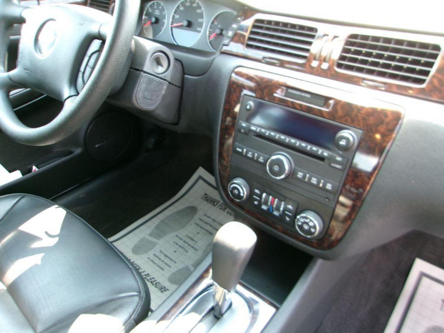 2015 WHITE CHEVROLET IMPALA LIMITED LTZ (2G1WC5E32F1) with an 3.6L engine, Automatic transmission, located at 501 E. Columbia St., Springfield, OH, 45503, (800) 262-7122, 39.925262, -83.801796 - *** LTZ *** Leather *** Bose Audio *** Moonroof *** Remote Start *** Clean CarFax w/ great Service History *** NICE *** Serviced and Detailed *** Jay North Auto has offered hand picked vehicles since 1965! Our customer's enjoy a NO pressure buying experience with a small town feel. All of our v - Photo#18