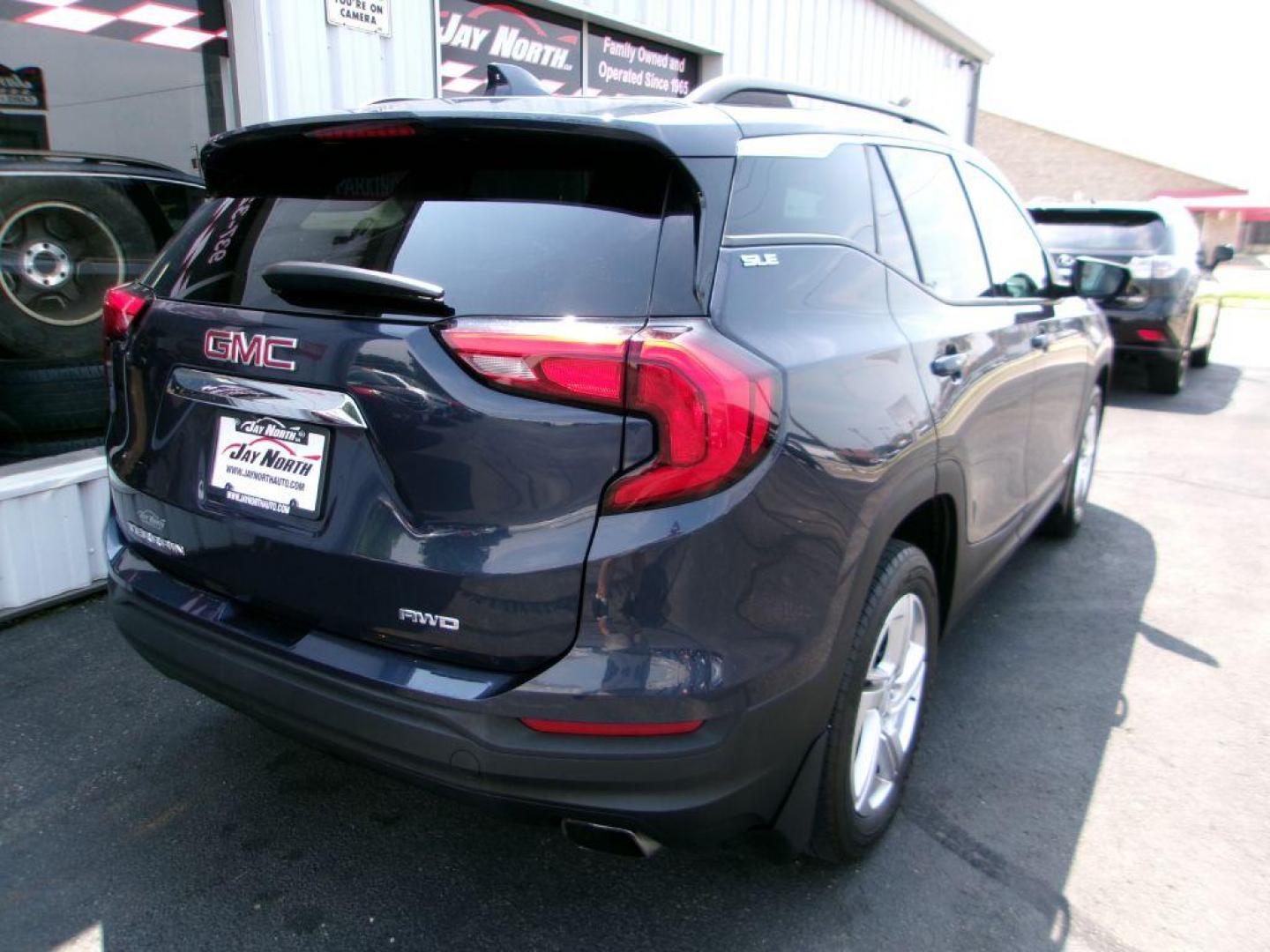 2018 BLUE GMC TERRAIN SLE (3GKALTEX0JL) with an 2.0L engine, Automatic transmission, located at 501 E. Columbia St., Springfield, OH, 45503, (800) 262-7122, 39.925262, -83.801796 - *** SLE *** AWD 2.0L *** Tune Up *** Serviced and detailed *** Clean CarFax *** Jay North Auto has offered hand picked vehicles since 1965! Our customer's enjoy a NO pressure buying experience with a small town feel. All of our vehicles get fully inspected and detailed. We are a preferred deale - Photo#6
