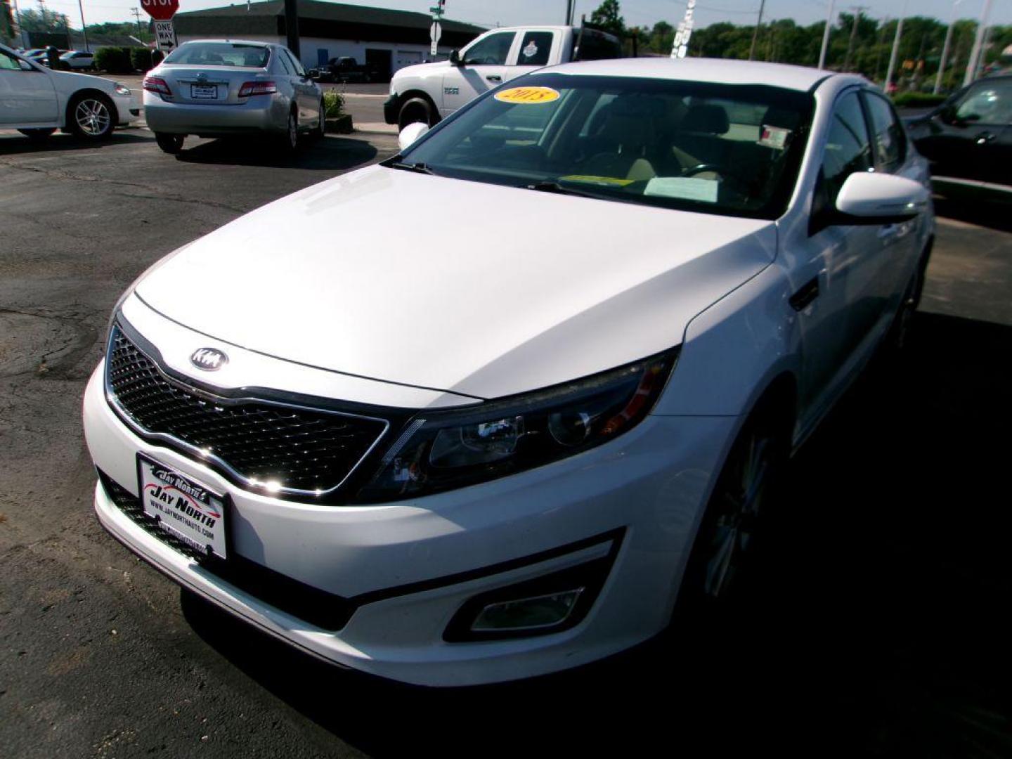 2015 WHITE KIA OPTIMA EX (5XXGN4A75FG) with an 2.4L engine, Automatic transmission, located at 501 E. Columbia St., Springfield, OH, 45503, (800) 262-7122, 39.925262, -83.801796 - Photo#2