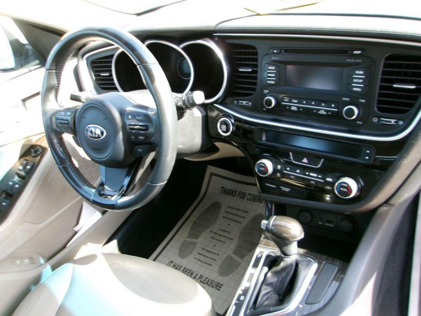 2015 WHITE KIA OPTIMA EX (5XXGN4A75FG) with an 2.4L engine, Automatic transmission, located at 501 E. Columbia St., Springfield, OH, 45503, (800) 262-7122, 39.925262, -83.801796 - Photo#17