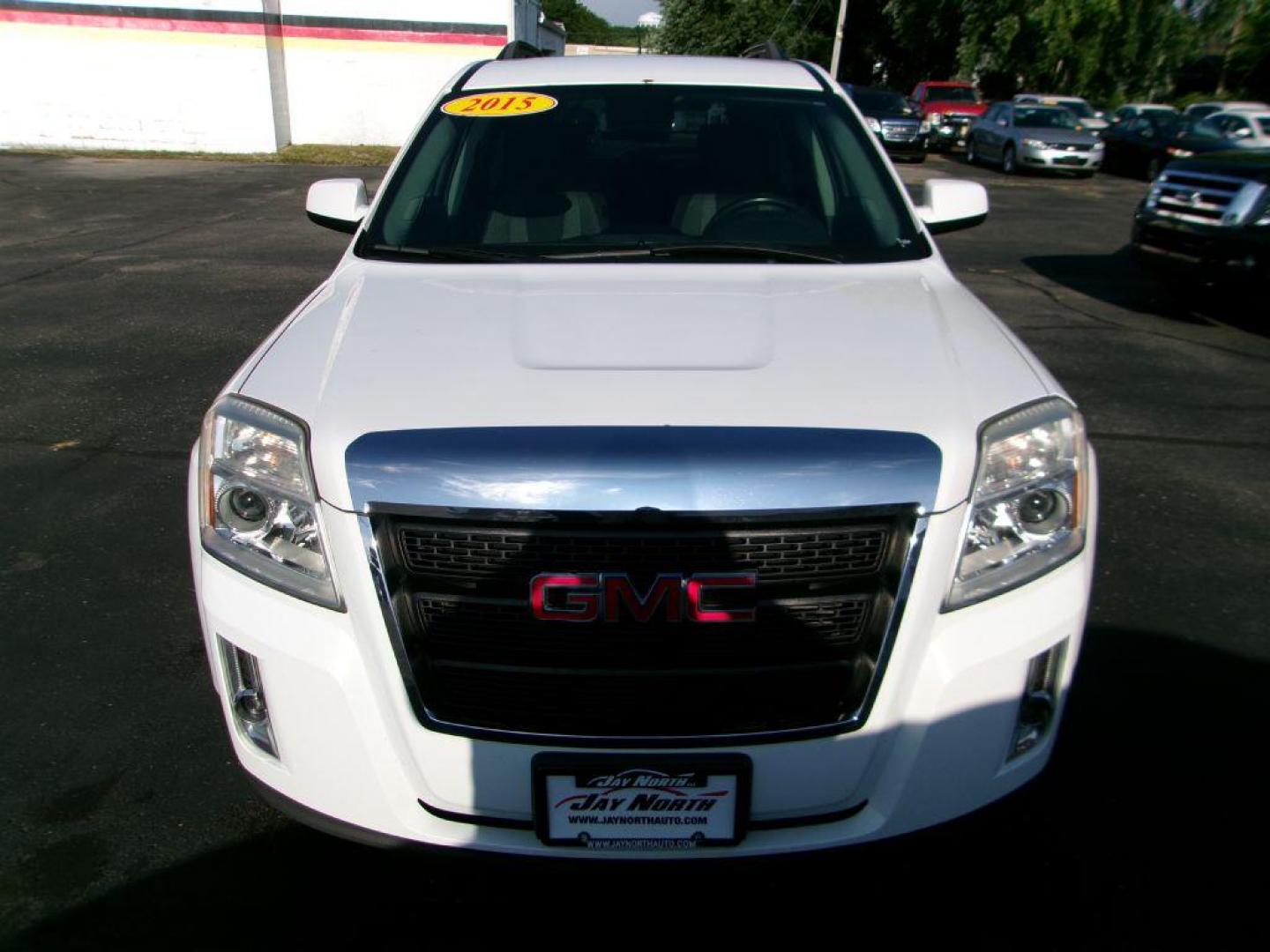 2015 WHITE GMC TERRAIN SLE (2GKALREK6F6) with an 2.4L engine, Automatic transmission, located at 501 E. Columbia St., Springfield, OH, 45503, (800) 262-7122, 39.925262, -83.801796 - Photo#2