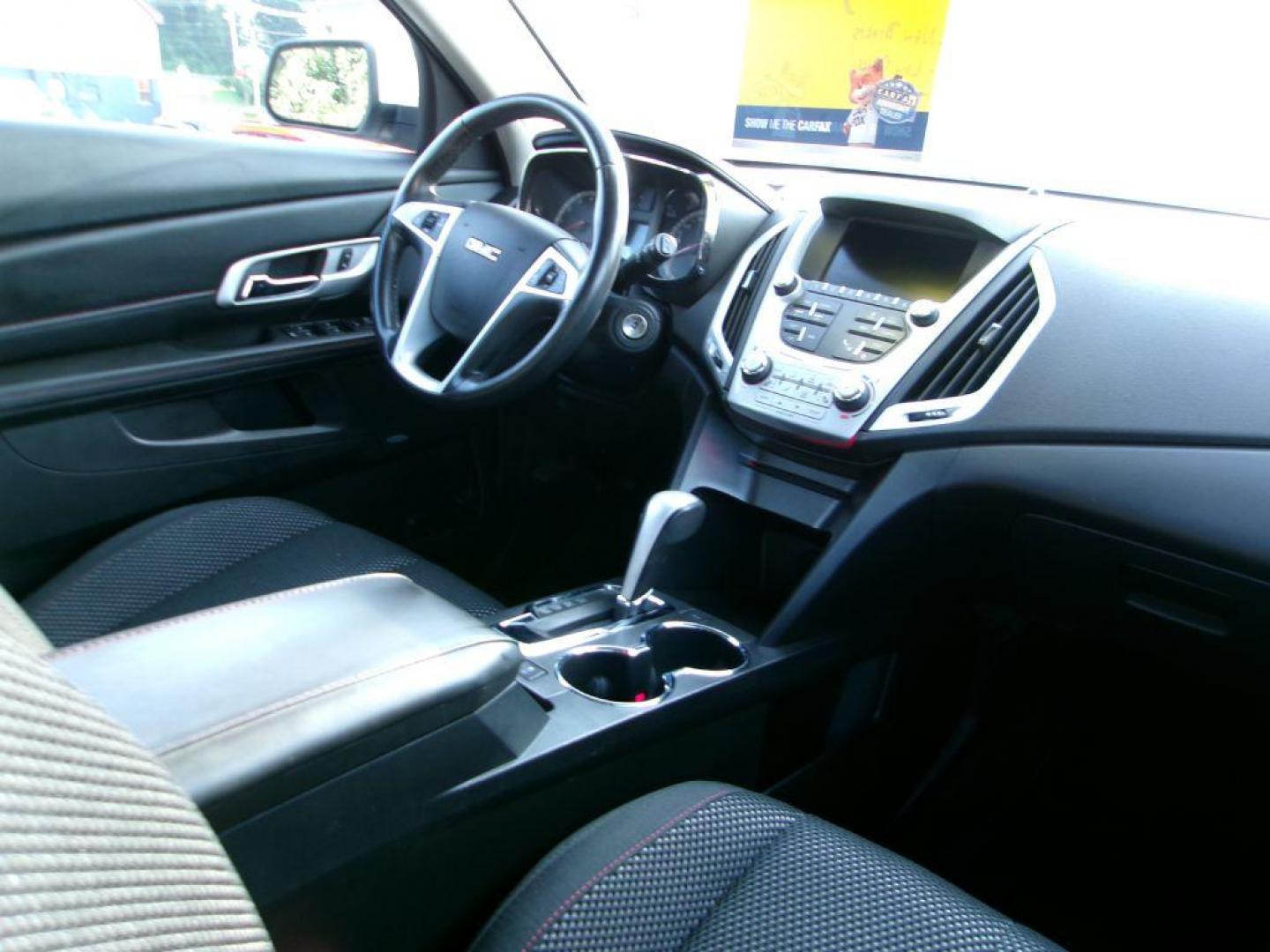 2015 WHITE GMC TERRAIN SLE (2GKALREK6F6) with an 2.4L engine, Automatic transmission, located at 501 E. Columbia St., Springfield, OH, 45503, (800) 262-7122, 39.925262, -83.801796 - Photo#16