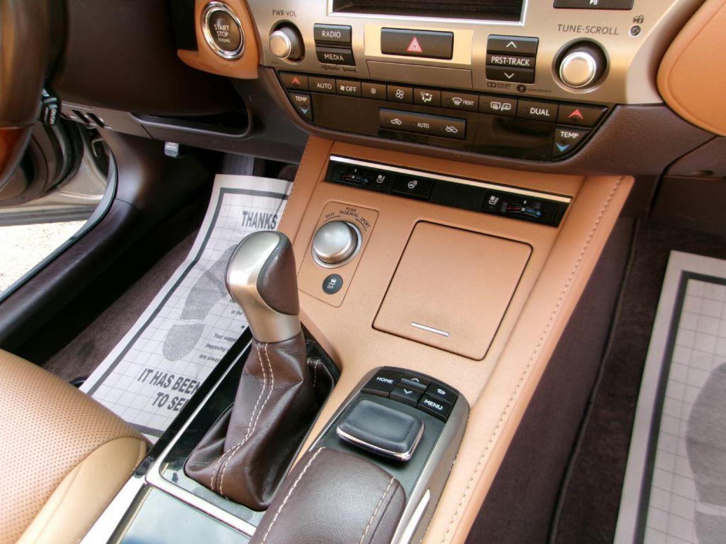 2018 SILVER LEXUS ES 350 (58ABK1GGXJU) with an 3.5L engine, Automatic transmission, located at 501 E. Columbia St., Springfield, OH, 45503, (800) 262-7122, 39.925262, -83.801796 - *** New Tires *** Moonroof *** Premium Leather *** Premium Audio *** Blind Spot *** Parking Radar *** Back Up Camera *** 3.5L V6 *** Serviced and Detailed *** Lane Departure *** Radar Cruise *** Navigation *** Jay North Auto has offered hand picked vehicles since 1965! Our customer's enjoy a NO - Photo#19