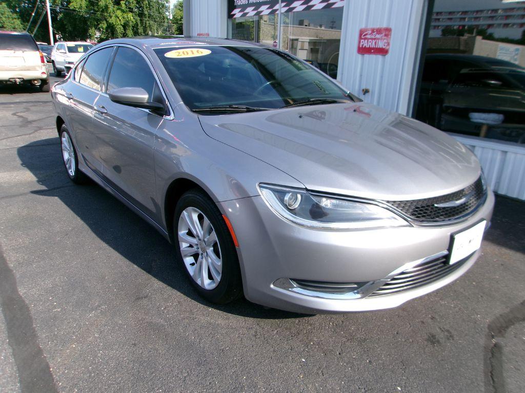 photo of 2016 CHRYSLER 200 LIMITED