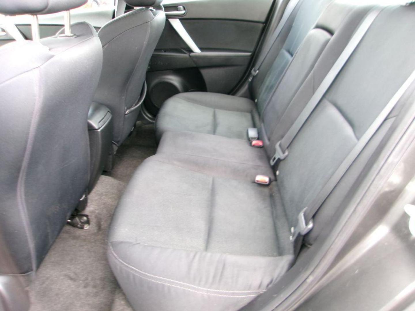 2010 GRAY MAZDA 3 S (JM1BL1S52A1) with an 2.5L engine, Automatic transmission, located at 501 E. Columbia St., Springfield, OH, 45503, (800) 262-7122, 39.925262, -83.801796 - ***New Front and Rear Brake Pads and Rotors***2.5L***Gas Saver***Serviced and Detailed*** Jay North Auto has offered hand picked vehicles since 1965! Our customer's enjoy a NO pressure buying experience with a small town feel. All of our vehicles get fully inspected and detailed. We are a pref - Photo#11