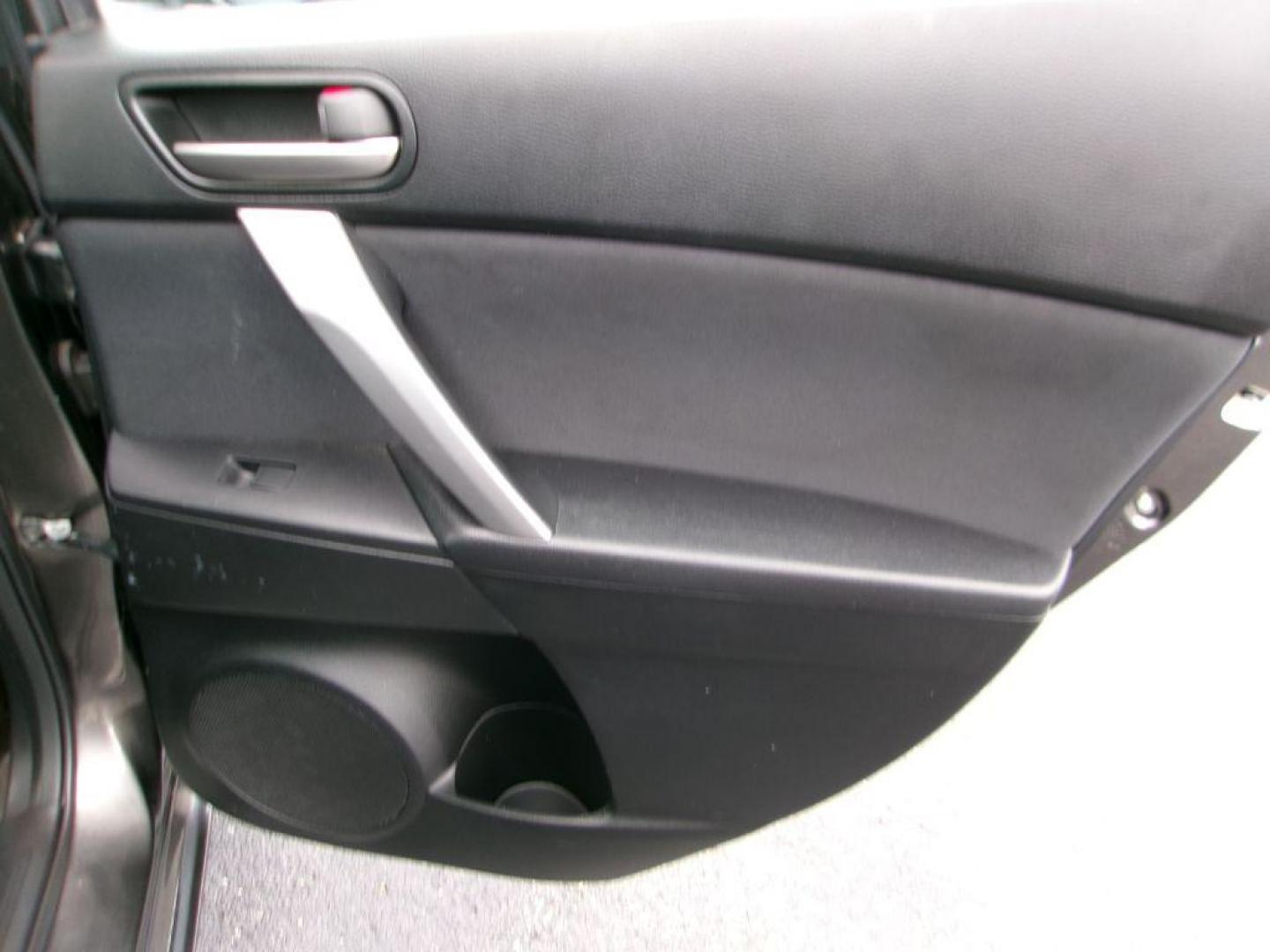 2010 GRAY MAZDA 3 S (JM1BL1S52A1) with an 2.5L engine, Automatic transmission, located at 501 E. Columbia St., Springfield, OH, 45503, (800) 262-7122, 39.925262, -83.801796 - ***New Front and Rear Brake Pads and Rotors***2.5L***Gas Saver***Serviced and Detailed*** Jay North Auto has offered hand picked vehicles since 1965! Our customer's enjoy a NO pressure buying experience with a small town feel. All of our vehicles get fully inspected and detailed. We are a pref - Photo#13