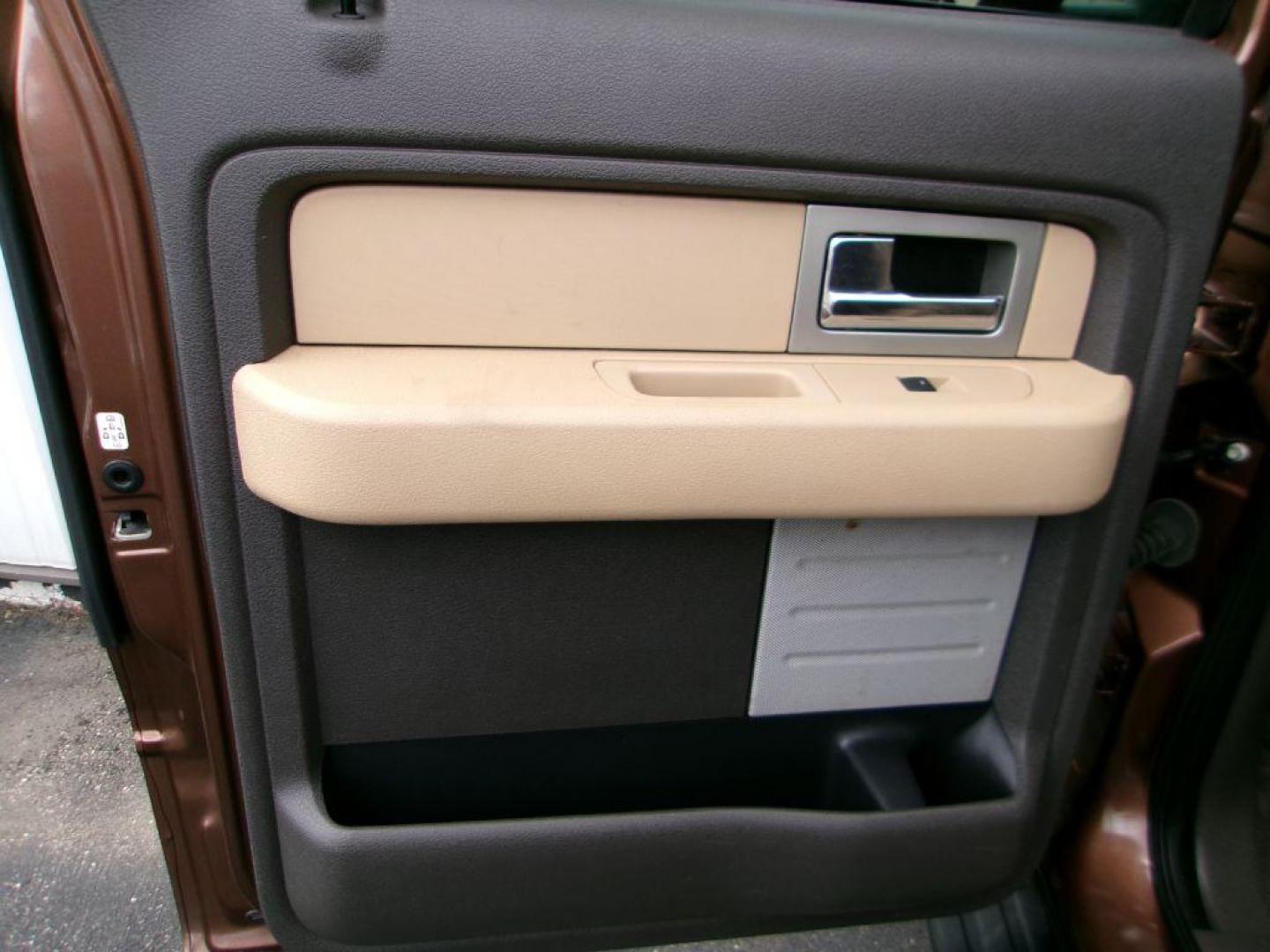 2011 BRONZE FORD F150 SUPERCREW (1FTEW1CM7BK) with an 3.7L engine, Automatic transmission, located at 501 E. Columbia St., Springfield, OH, 45503, (800) 262-7122, 39.925262, -83.801796 - ***Clean Carfax***XLT***Crew Cab***Power Sliding Rear Window***3.73 Limited Slip Axle***New Front Brake Pads and Rotors***Serviced and Detailed*** Jay North Auto has offered hand picked vehicles since 1965! Our customer's enjoy a NO pressure buying experience with a small town feel. All of our - Photo#10