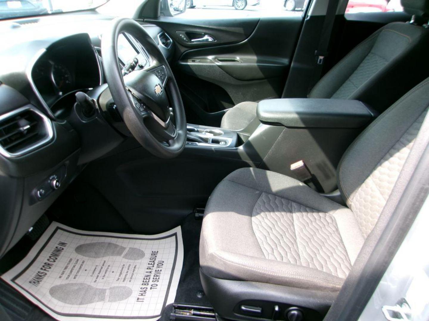 2021 SILVER CHEVROLET EQUINOX LT (3GNAXJEV5MS) with an 1.5L engine, Automatic transmission, located at 501 E. Columbia St., Springfield, OH, 45503, (800) 262-7122, 39.925262, -83.801796 - *** New Tires *** Tune Up *** New Brakes *** Serviced and Detailed *** Back Up Camera *** Lane Departure Warning w/ Blind zone *** 28 MPG *** FWD *** Jay North Auto has offered hand picked vehicles since 1965! Our customer's enjoy a NO pressure buying experience with a small town feel. All of o - Photo#8