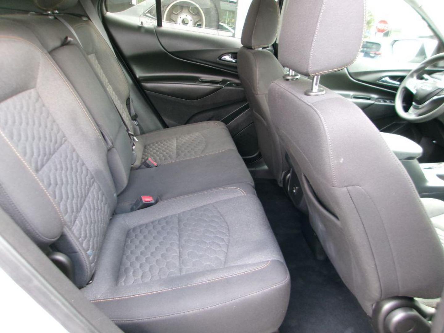 2021 SILVER CHEVROLET EQUINOX LT (3GNAXJEV5MS) with an 1.5L engine, Automatic transmission, located at 501 E. Columbia St., Springfield, OH, 45503, (800) 262-7122, 39.925262, -83.801796 - *** New Tires *** Tune Up *** New Brakes *** Serviced and Detailed *** Back Up Camera *** Lane Departure Warning w/ Blind zone *** 28 MPG *** FWD *** Jay North Auto has offered hand picked vehicles since 1965! Our customer's enjoy a NO pressure buying experience with a small town feel. All of o - Photo#14