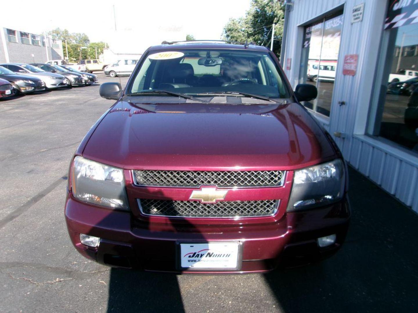 2007 MAROON CHEVROLET TRAILBLAZER LS (1GNDT13S572) with an 4.2L engine, Automatic transmission, located at 501 E. Columbia St., Springfield, OH, 45503, (800) 262-7122, 39.925262, -83.801796 - *** New Tires *** New Brakes *** Serviced and Detailed *** Local Trade *** 4wd *** Leather *** Moonroof *** Jay North Auto has offered hand picked vehicles since 1965! Our customer's enjoy a NO pressure buying experience with a small town feel. All of our vehicles get fully inspected and detail - Photo#1