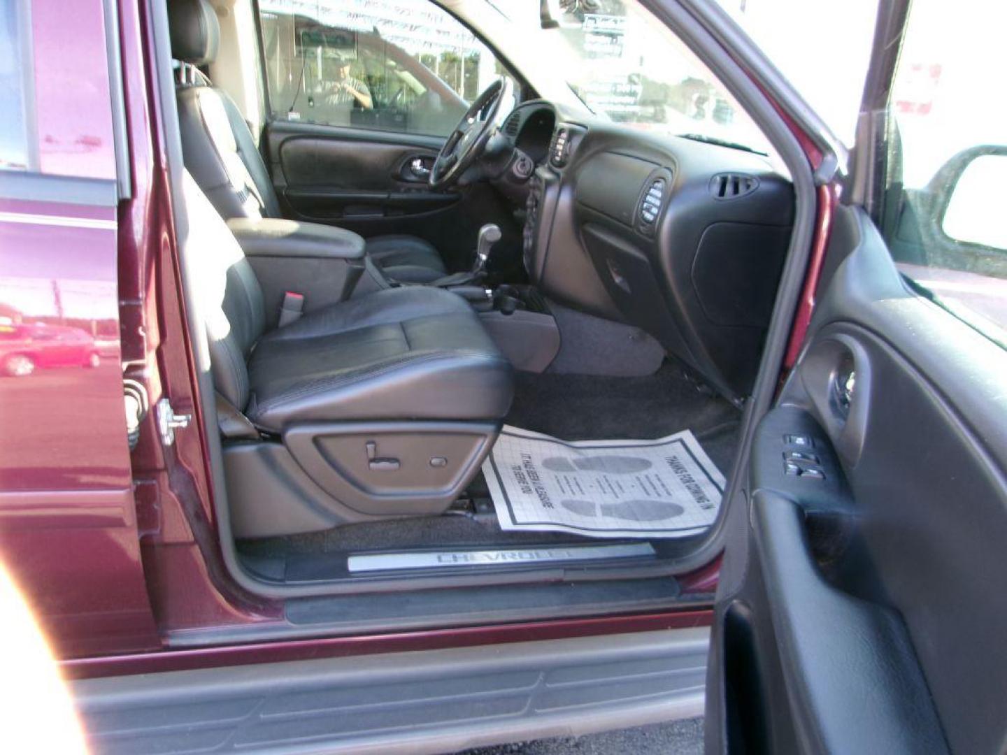 2007 MAROON CHEVROLET TRAILBLAZER LS (1GNDT13S572) with an 4.2L engine, Automatic transmission, located at 501 E. Columbia St., Springfield, OH, 45503, (800) 262-7122, 39.925262, -83.801796 - *** New Tires *** New Brakes *** Serviced and Detailed *** Local Trade *** 4wd *** Leather *** Moonroof *** Jay North Auto has offered hand picked vehicles since 1965! Our customer's enjoy a NO pressure buying experience with a small town feel. All of our vehicles get fully inspected and detail - Photo#19