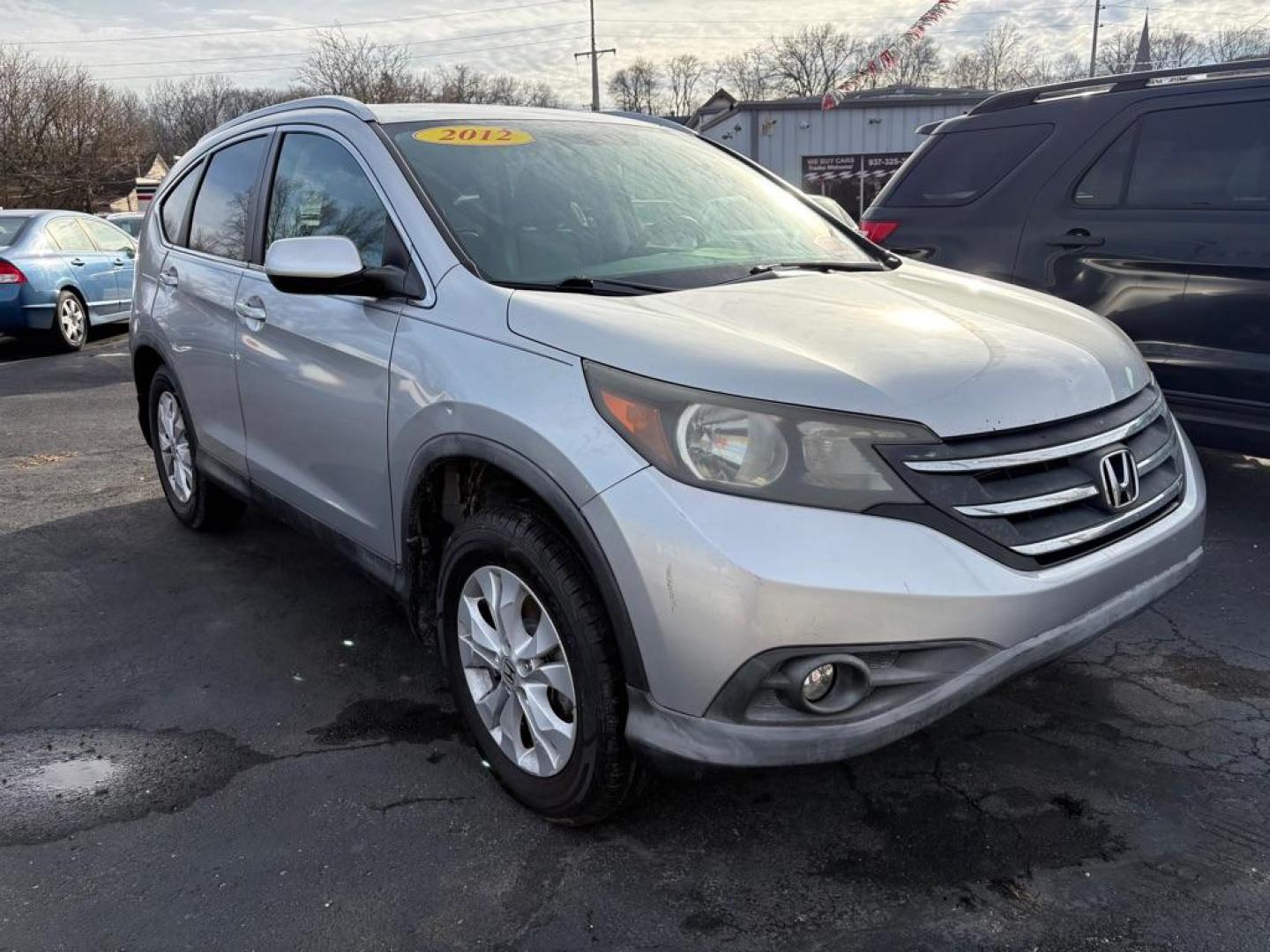 2012 SILVER HONDA CR-V EXL (2HKRM3H77CH) with an 2.4L engine, Automatic transmission, located at 501 E. Columbia St., Springfield, OH, 45503, (800) 262-7122, 39.925262, -83.801796 - *** New Tires*** Updated Timing w/ Honda Parts *** New Brakes *** Tune Up *** New Front Struts *** New Wipers *** New Battery *** Serviced and Detailed *** EXL *** FWD *** Jay North Auto has offered hand picked vehicles since 1965! Our customer's enjoy a NO pressure buying experience with a sma - Photo#0